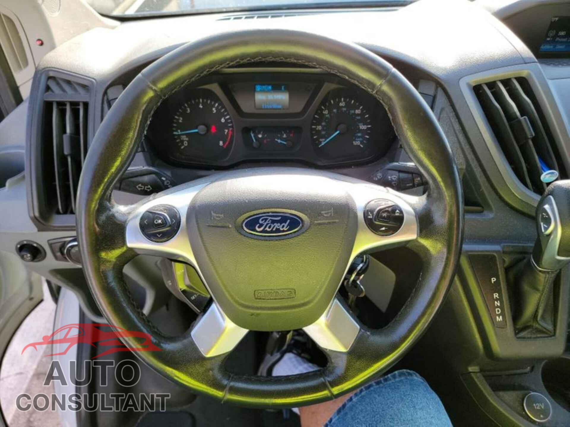 FORD TRANSIT-250 2017 - 1FTYR1YM1HKB32982