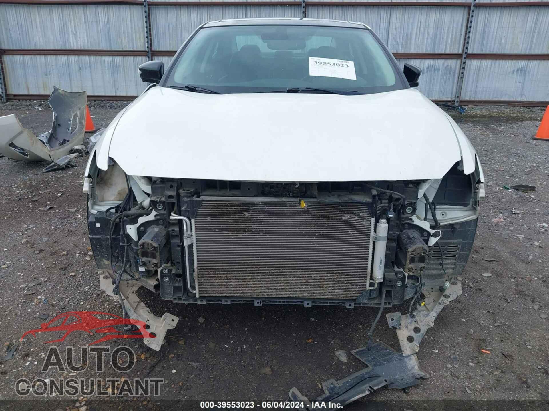 NISSAN MAXIMA 2017 - 1N4AA6AP1HC428031