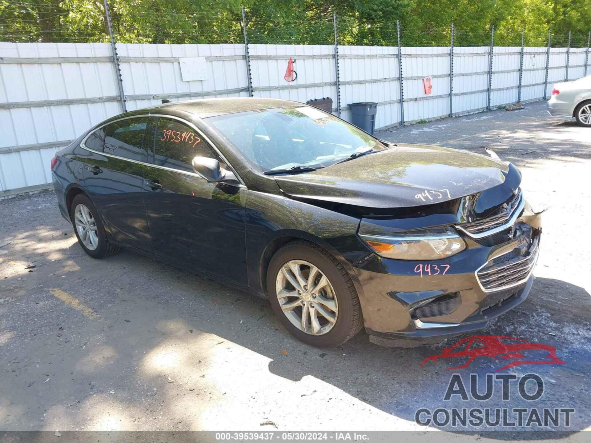 CHEVROLET MALIBU 2017 - 1G1ZE5ST2HF217192