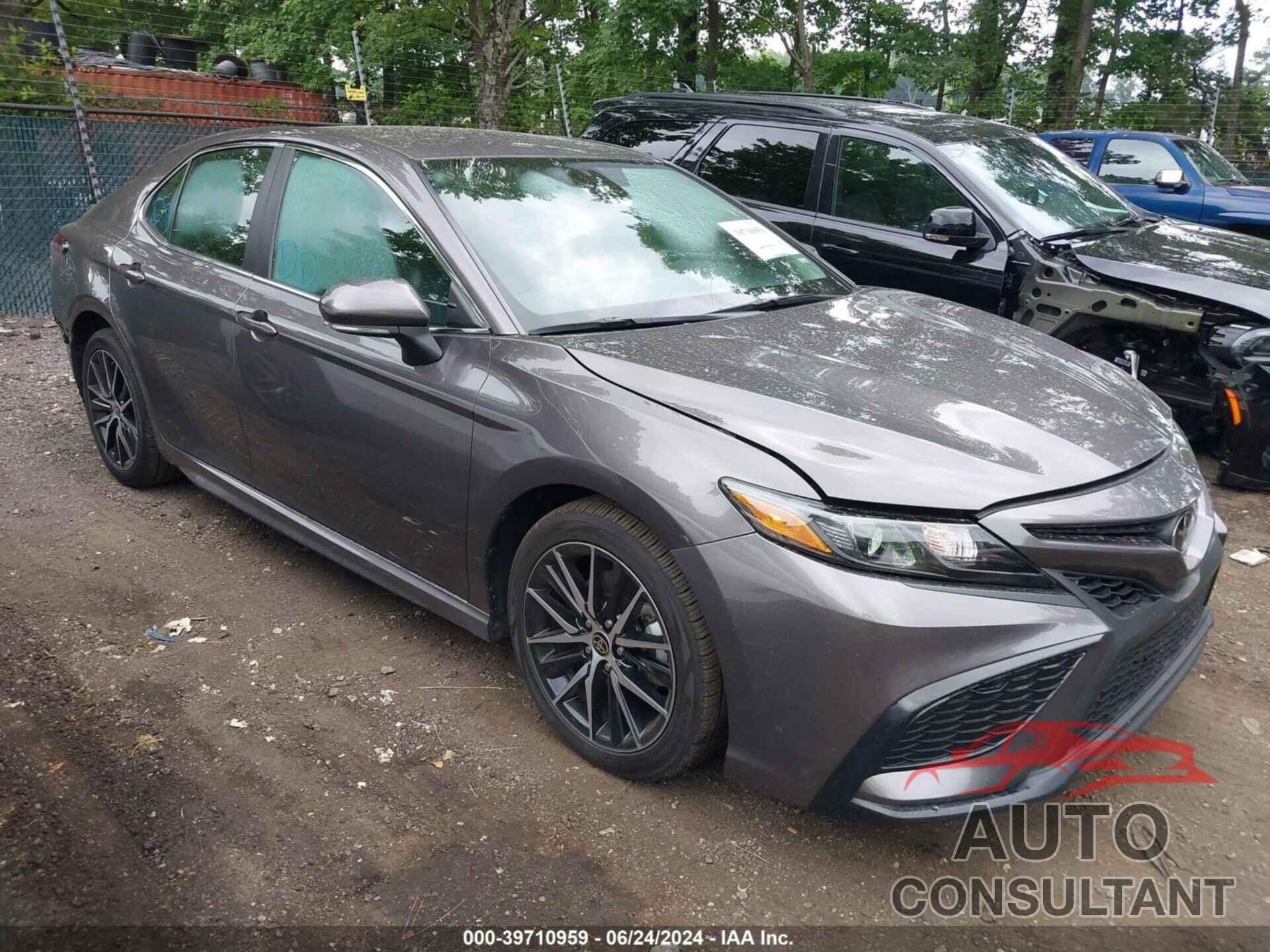 TOYOTA CAMRY 2023 - 4T1G11AKXPU730126