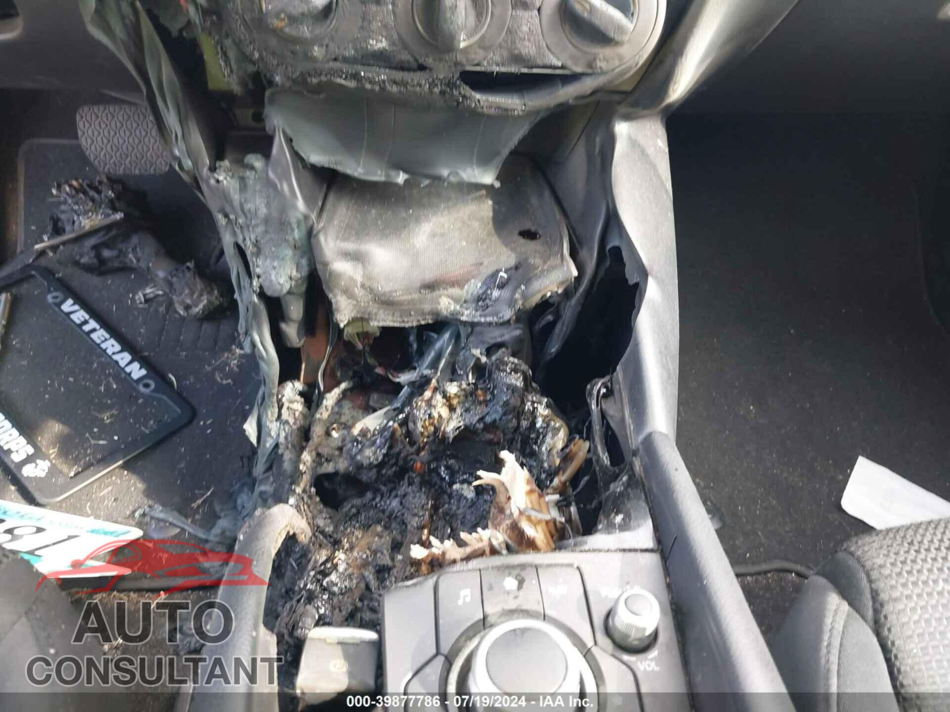 MAZDA MAZDA3 2017 - 3MZBN1U70HM128929