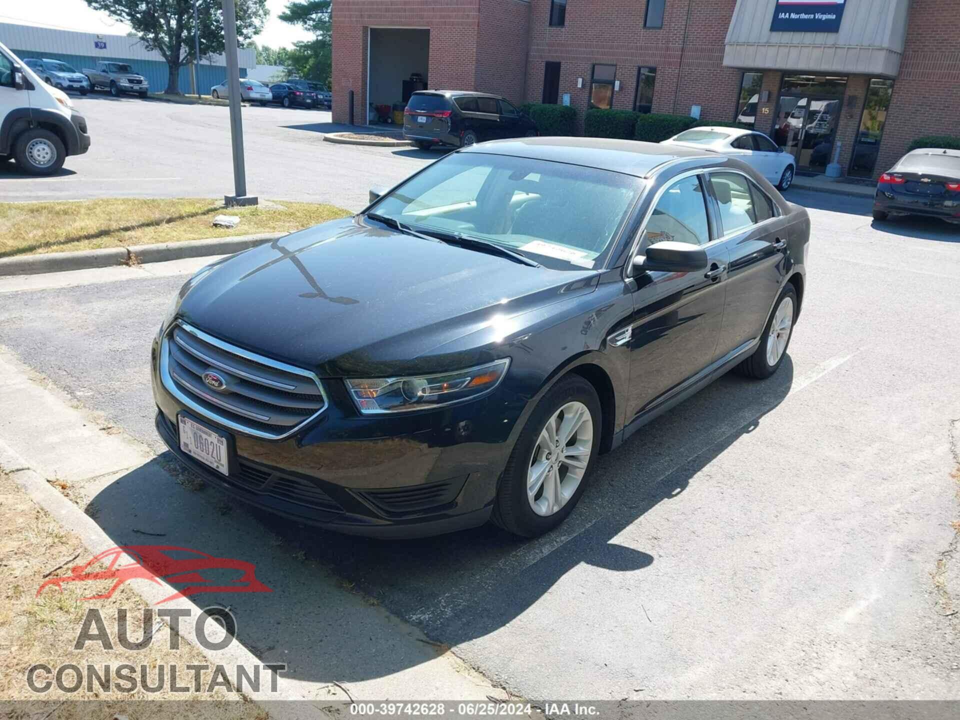 FORD TAURUS 2018 - 1FAHP2D83JG141301