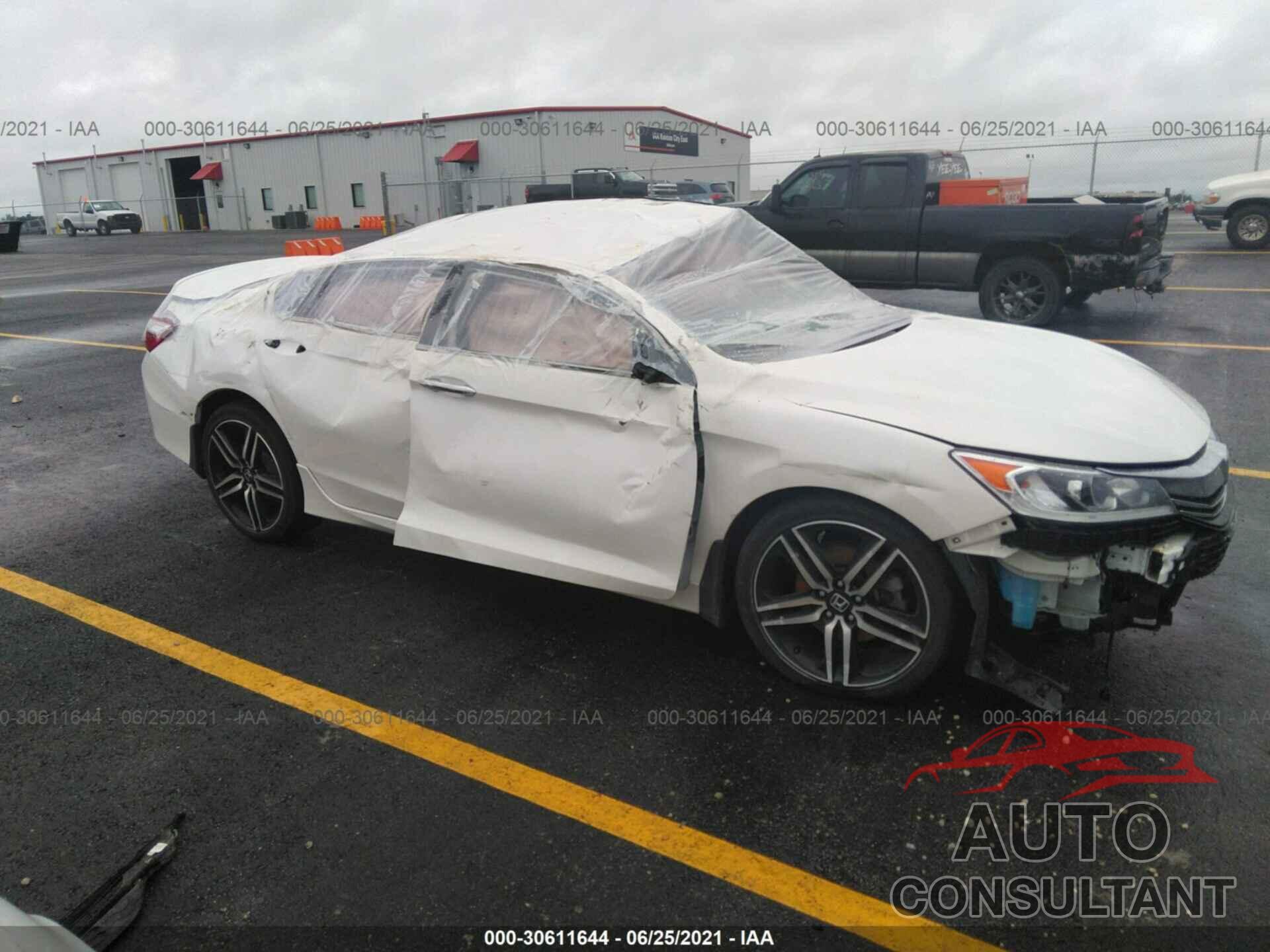 HONDA ACCORD SEDAN 2017 - 1HGCR2F50HA211059