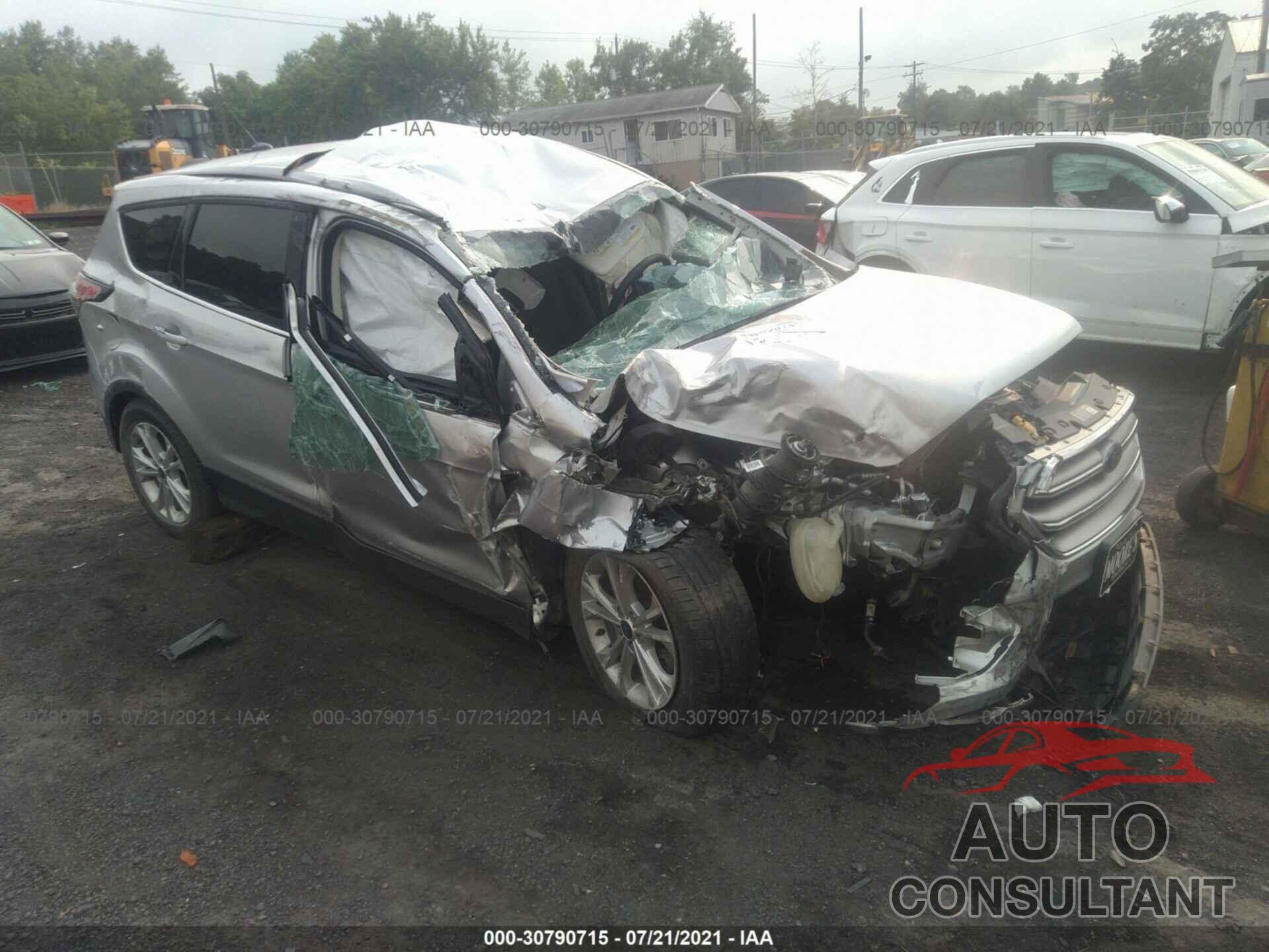 FORD ESCAPE 2017 - 1FMCU9GD5HUA56742
