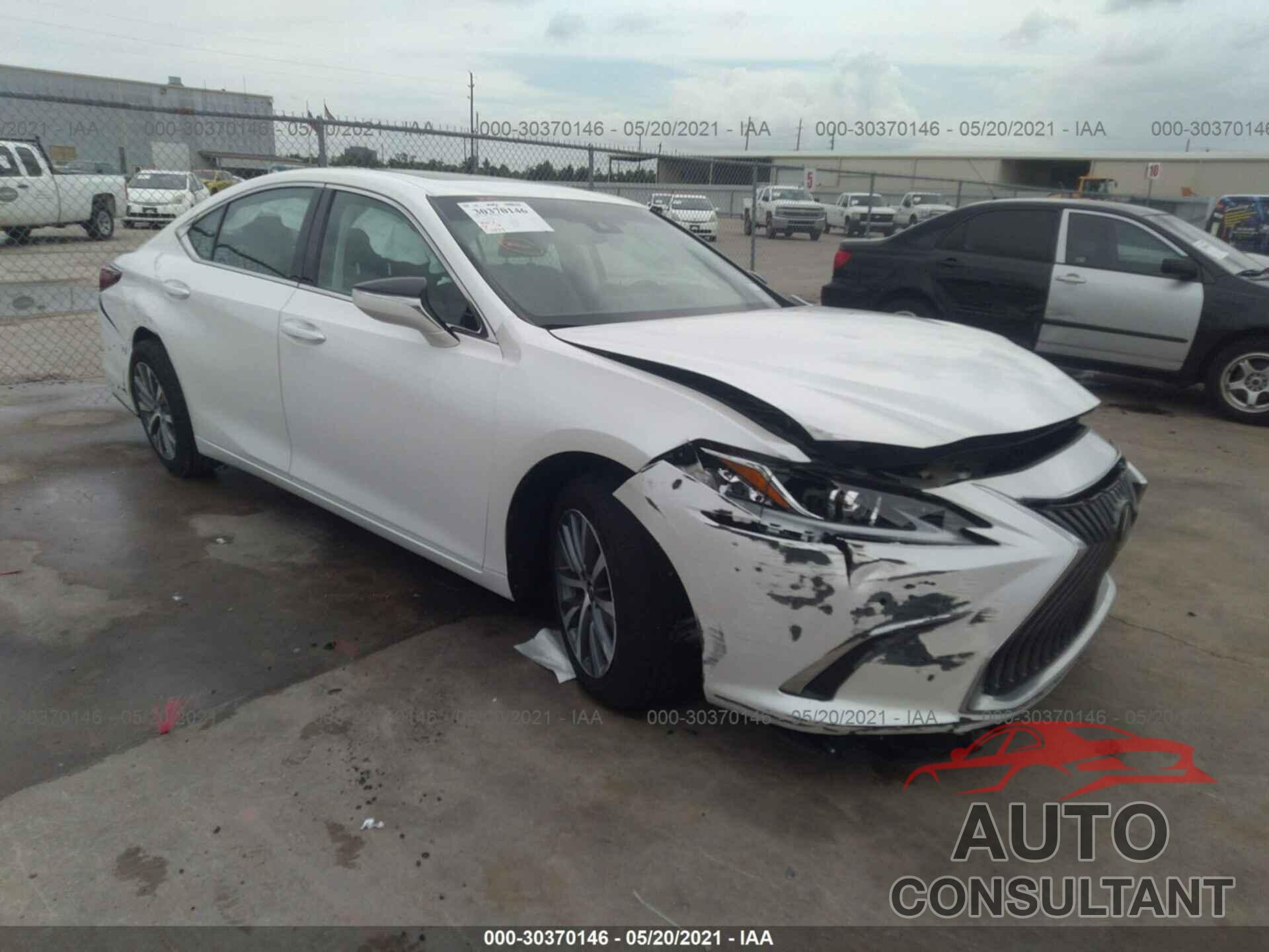 LEXUS ES 2019 - 58ABZ1B17KU050906