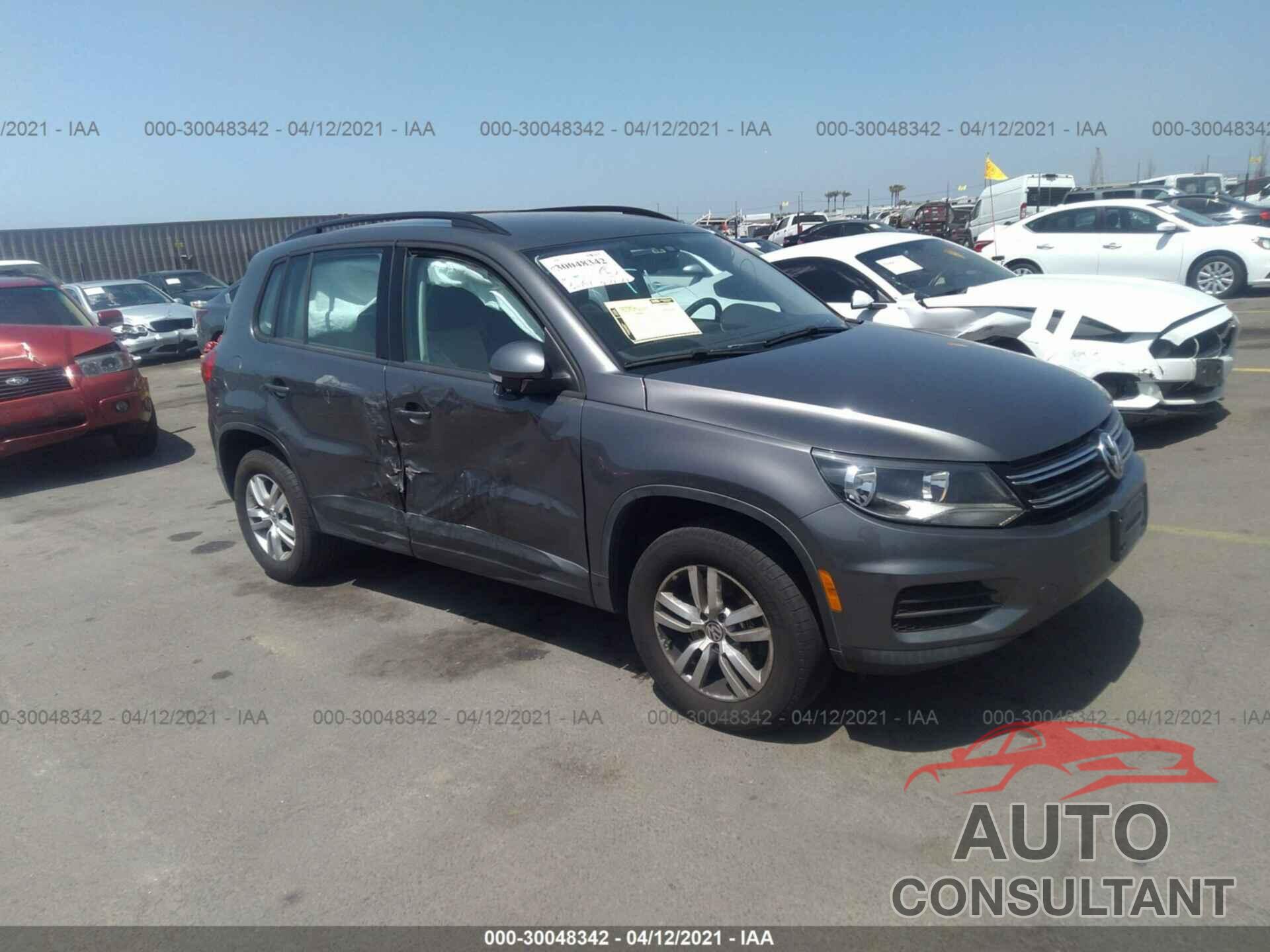 VOLKSWAGEN TIGUAN 2016 - WVGAV7AX2GW614058