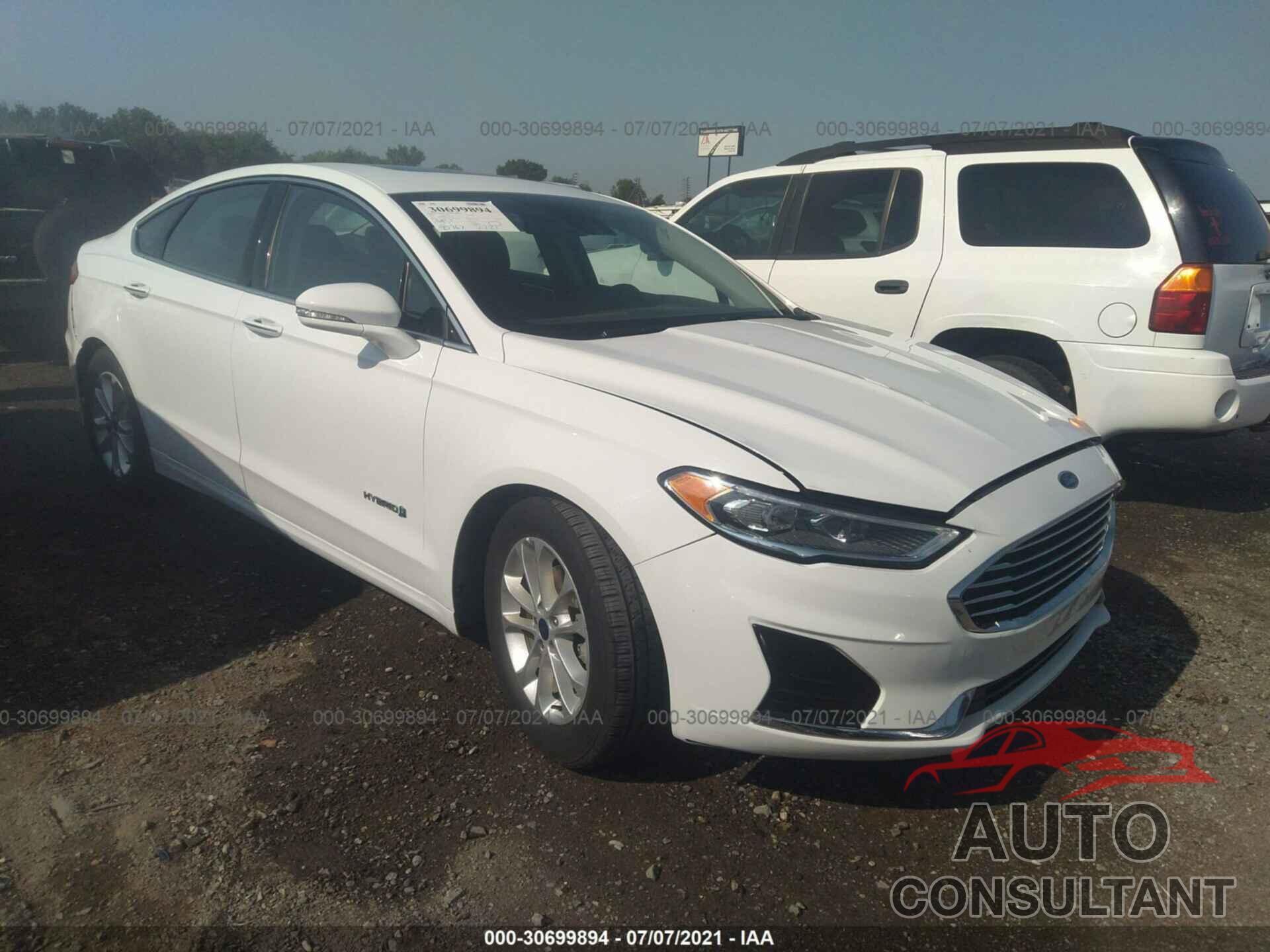 FORD FUSION HYBRID 2019 - 3FA6P0MU6KR189541