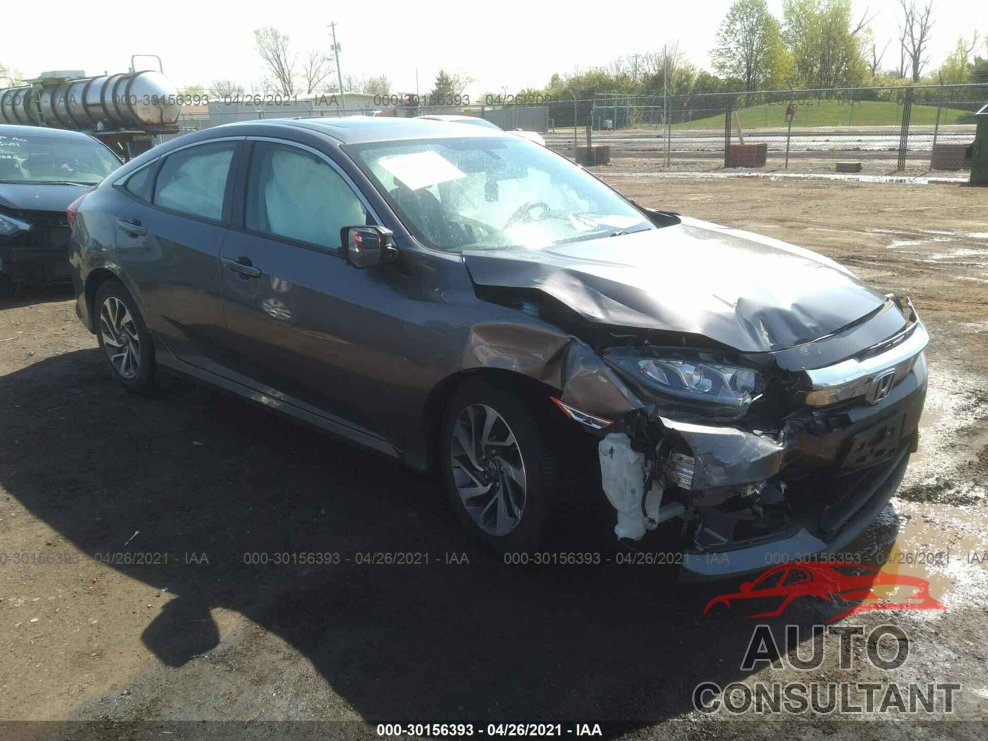 HONDA CIVIC SEDAN 2018 - 19XFC2F74JE022254