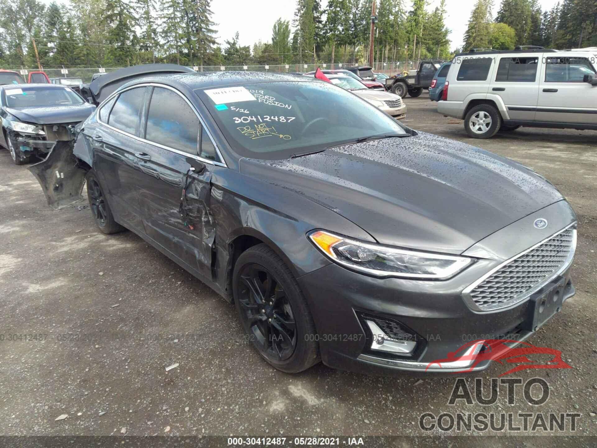 FORD FUSION HYBRID 2019 - 3FA6P0RUXKR191138