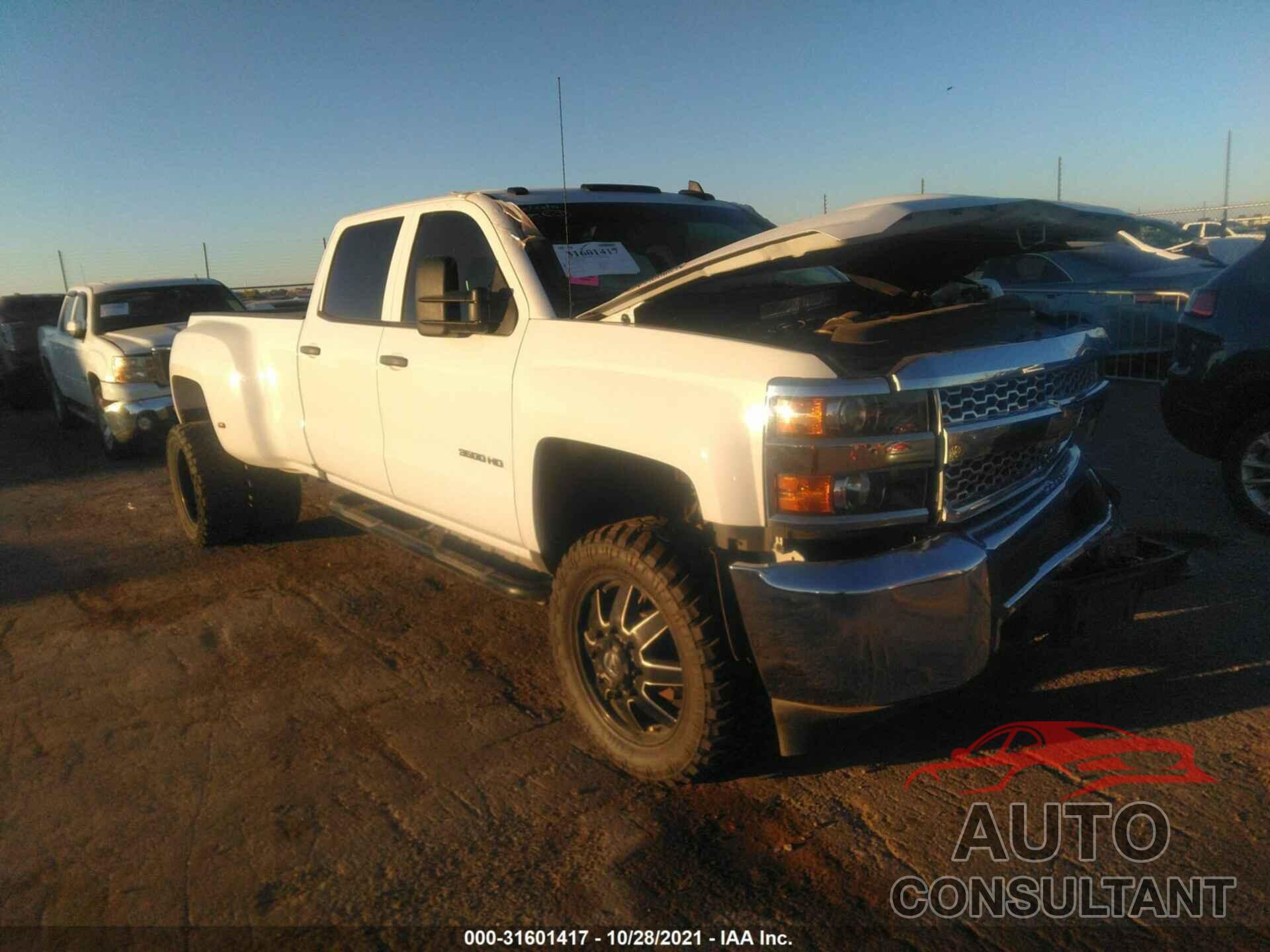 CHEVROLET SILVERADO 3500HD 2019 - 1GC4KVCY9KF263677