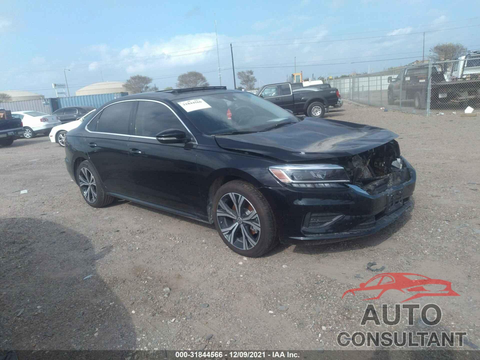 VOLKSWAGEN PASSAT 2022 - 1VWSA7A38NC000158