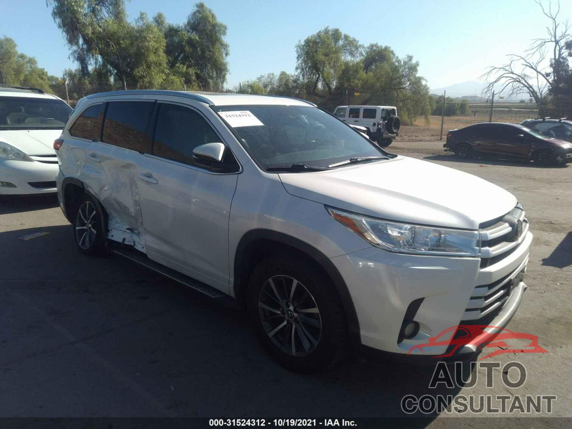 TOYOTA HIGHLANDER 2018 - 5TDKZRFH4JS547061