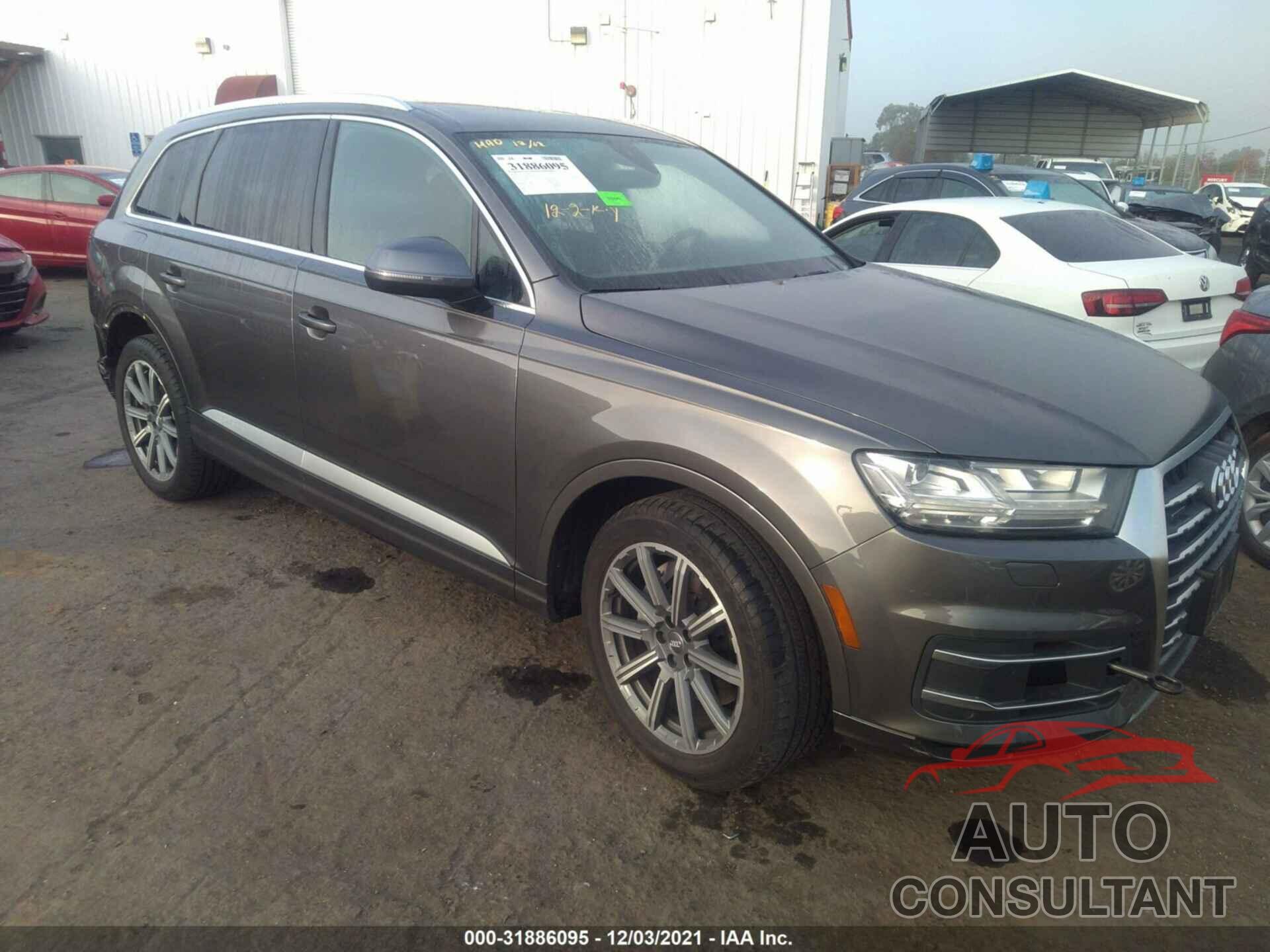 AUDI Q7 2018 - WA1VAAF7XJD041365