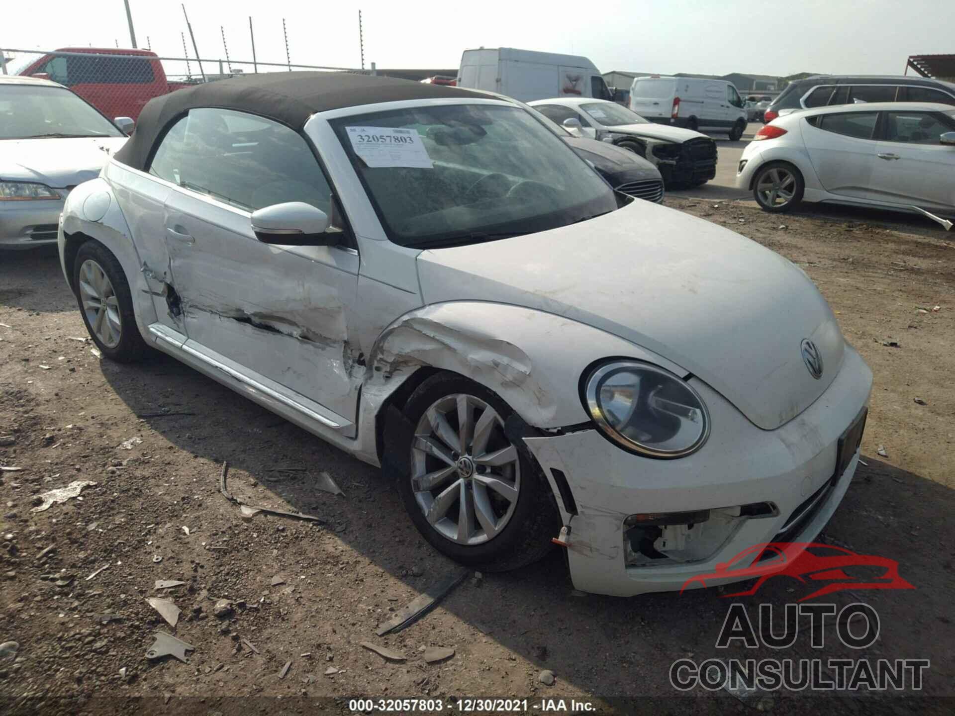 VOLKSWAGEN BEETLE CONVERTIBLE 2017 - 3VW517AT5HM824070