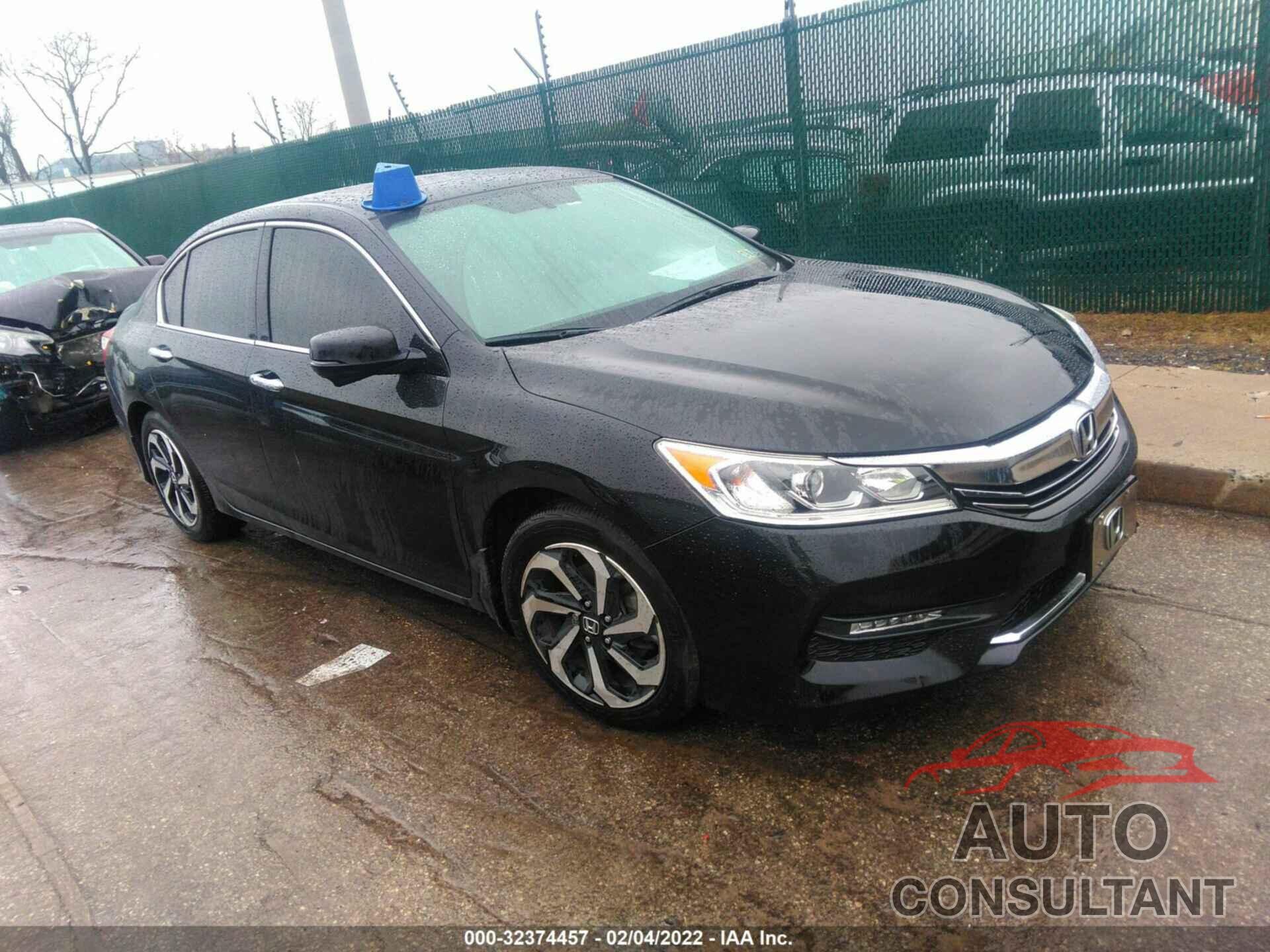 HONDA ACCORD SEDAN 2017 - 1HGCR3F85HA000732