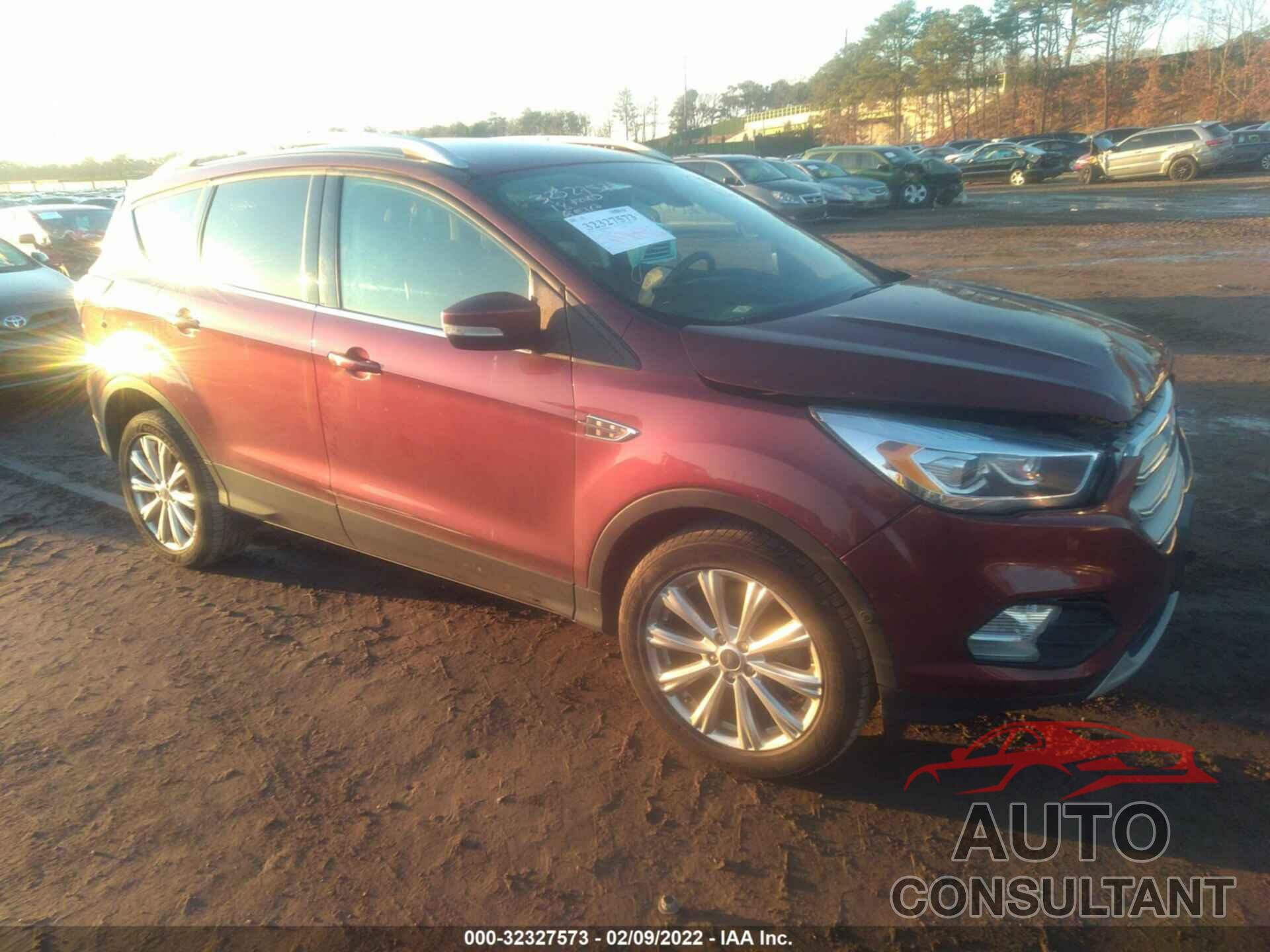 FORD ESCAPE 2018 - 1FMCU9J9XJUB58080