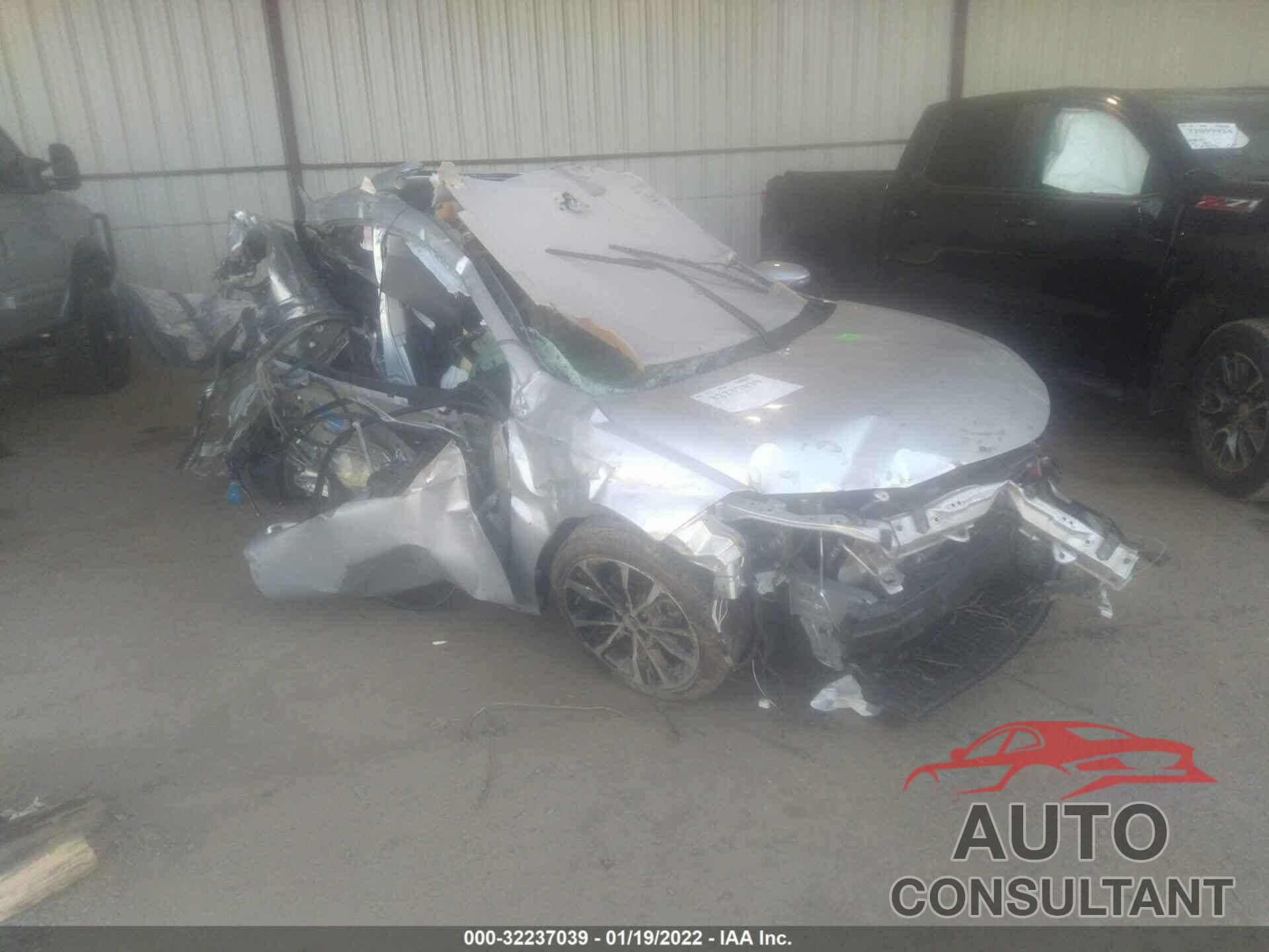 TOYOTA COROLLA 2018 - 2T1BURHE2JC080331