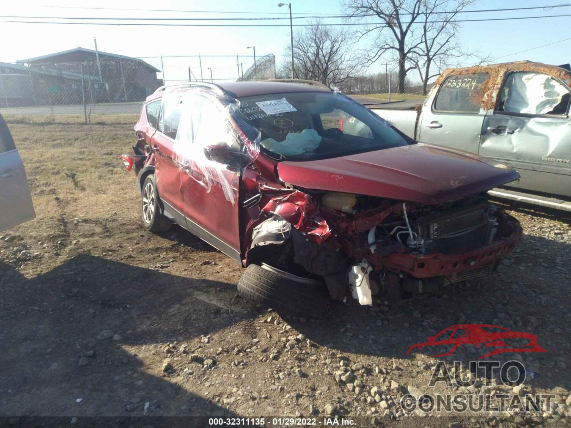 FORD ESCAPE 2018 - 1FMCU9G94JUC20869