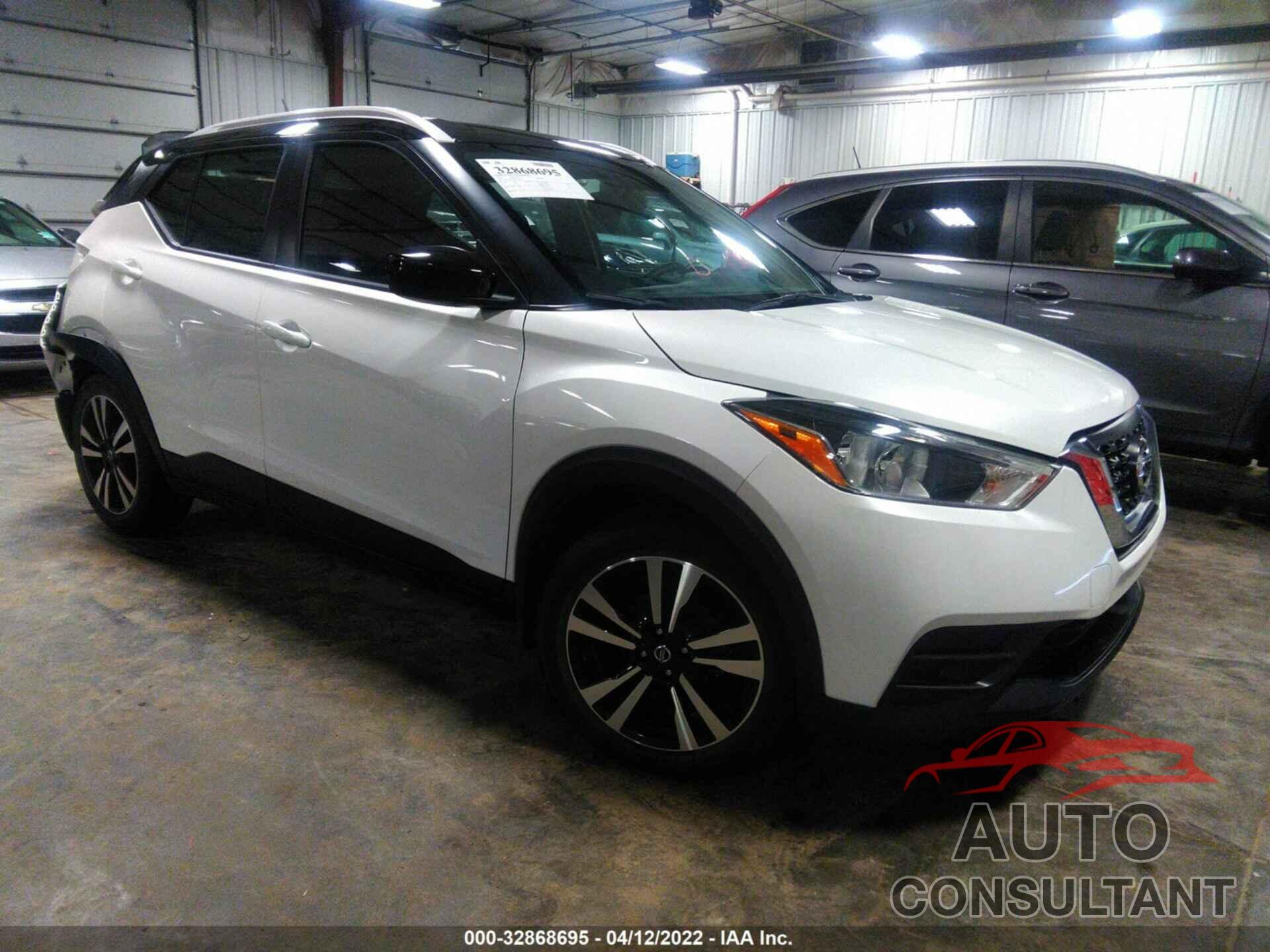 NISSAN KICKS 2018 - 3N1CP5CU7JL529053