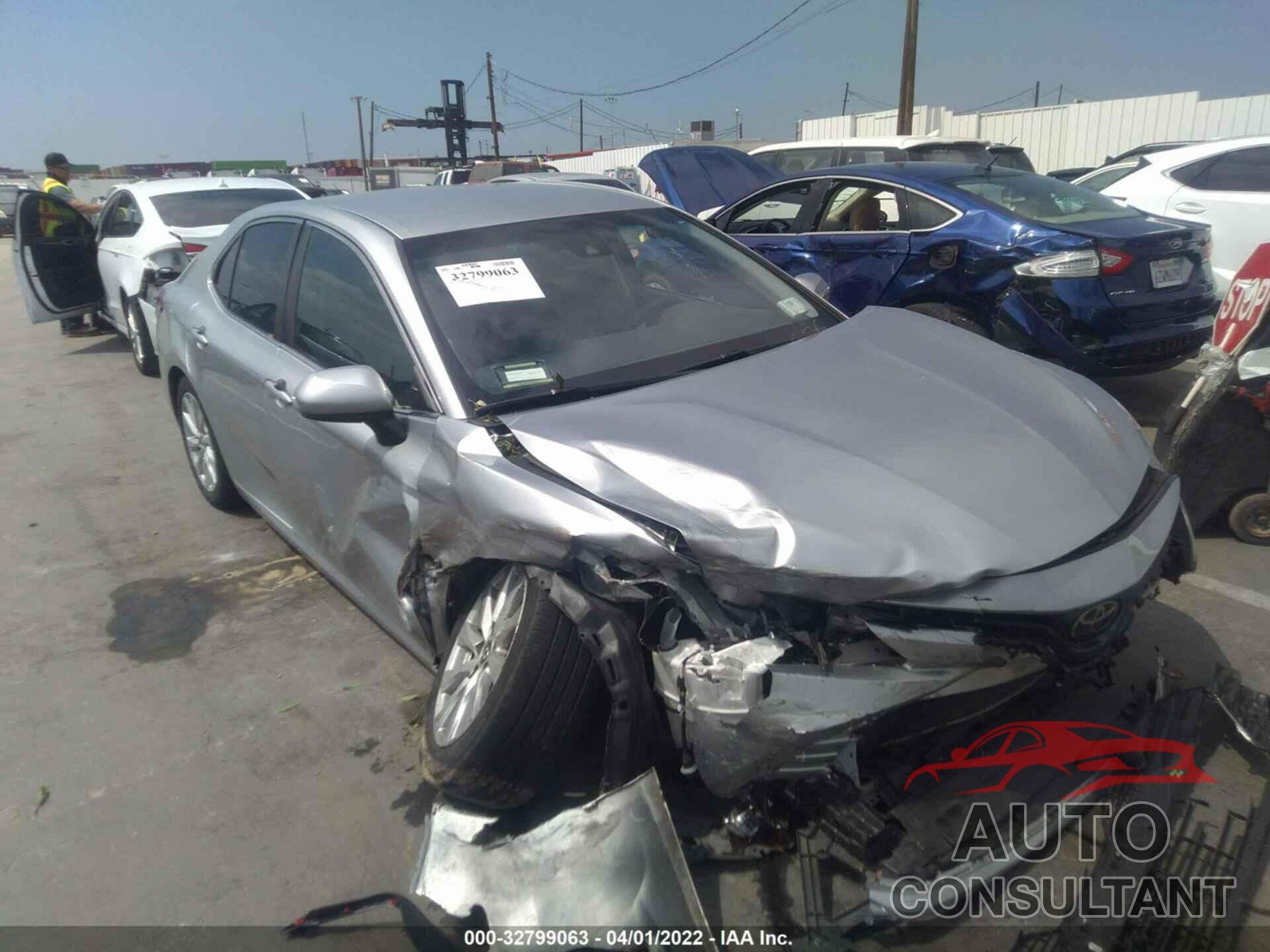 TOYOTA CAMRY 2018 - JTNB11HK3J3030770