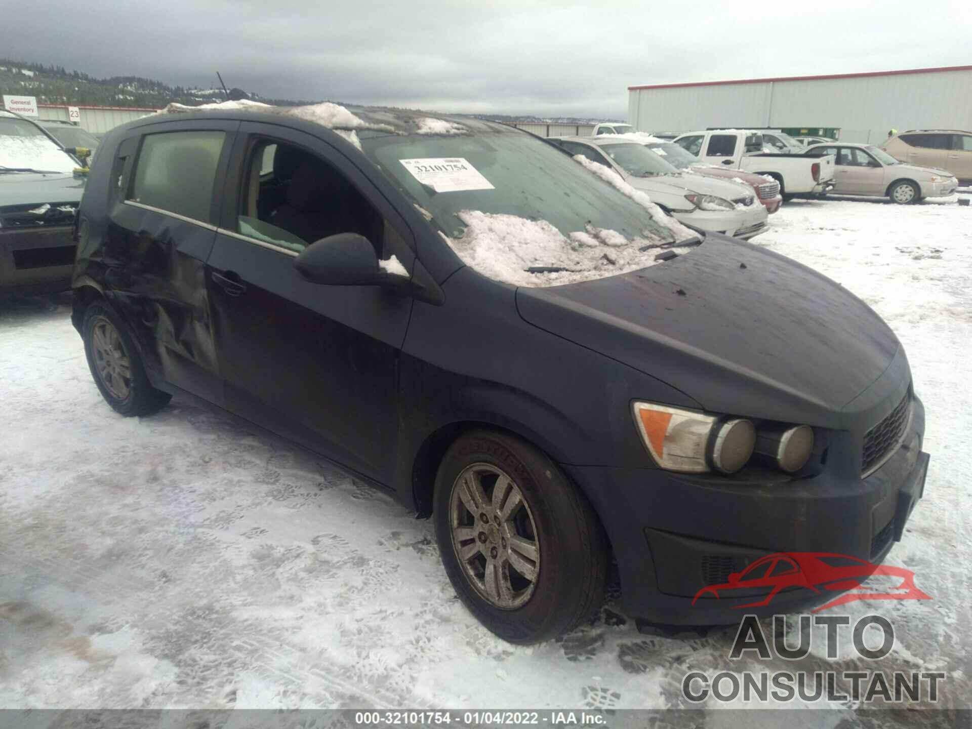 CHEVROLET SONIC 2016 - 1G1JC6SHXG4140277