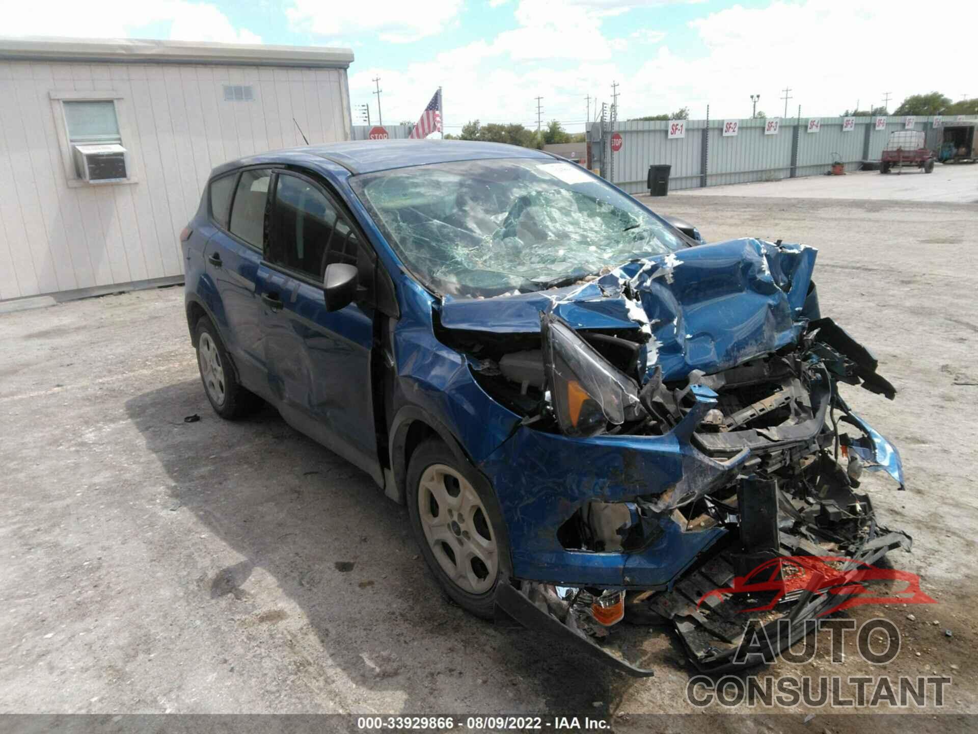 FORD ESCAPE 2019 - 1FMCU0F74KUB57219
