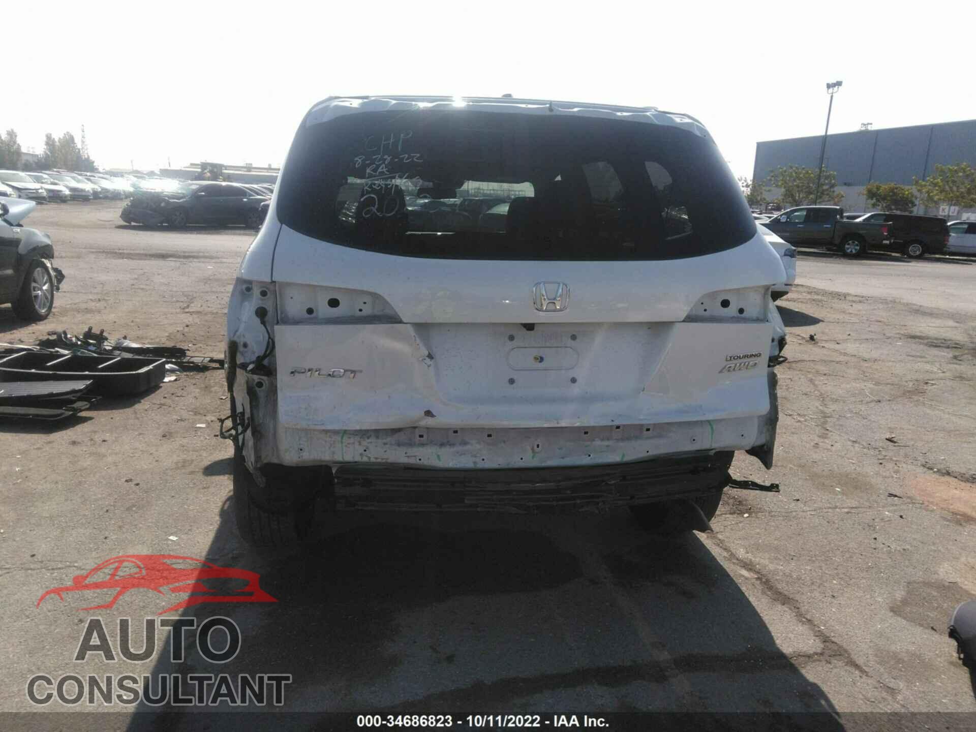 HONDA PILOT 2017 - 5FNYF6H92HB020481