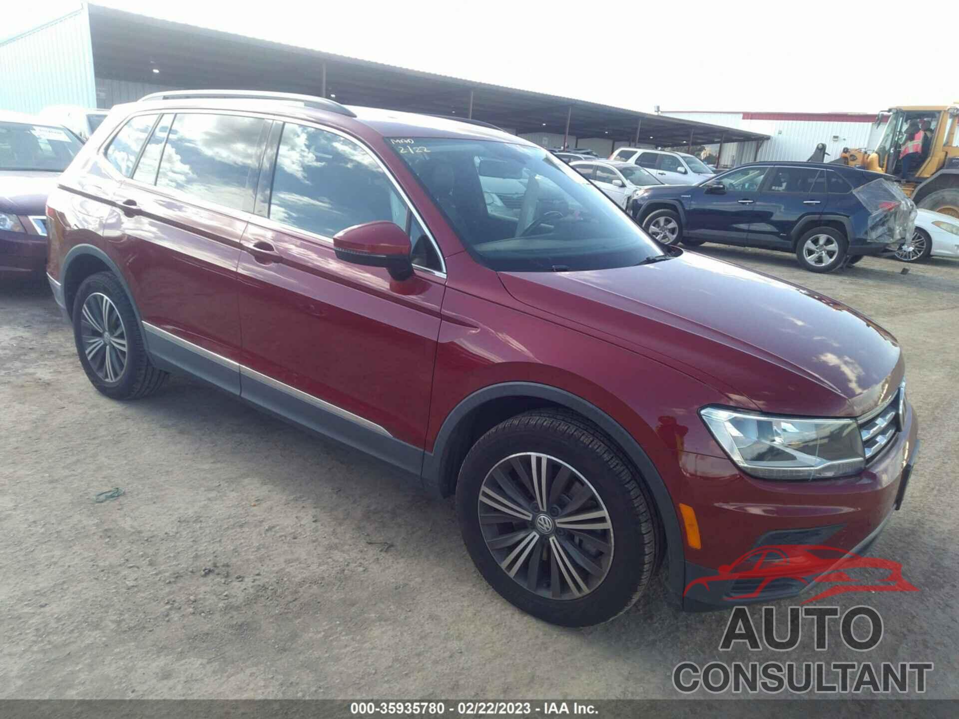 VOLKSWAGEN TIGUAN 2018 - 3VV3B7AX8JM042315