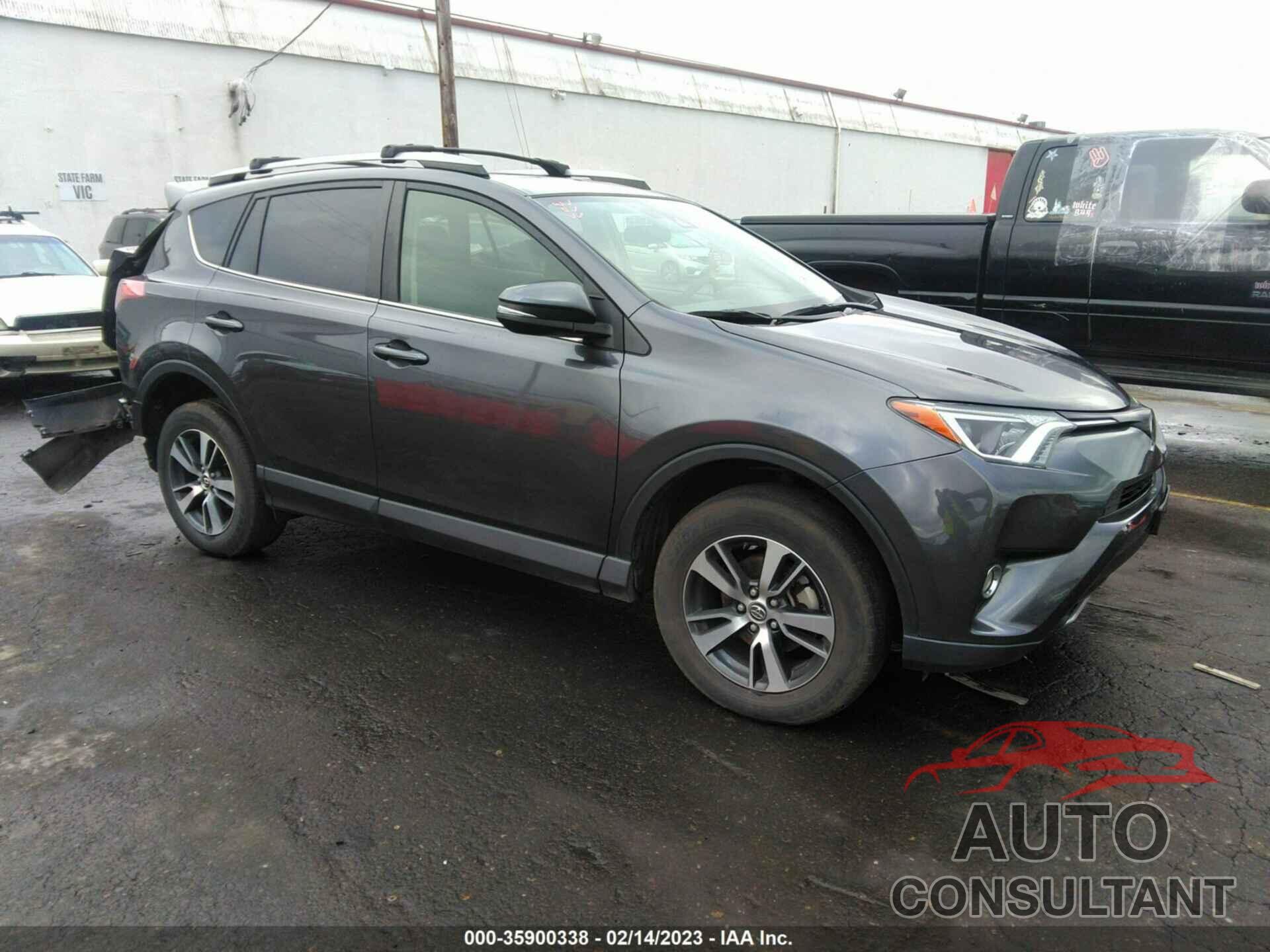 TOYOTA RAV4 2018 - JTMRFREV5JJ187343