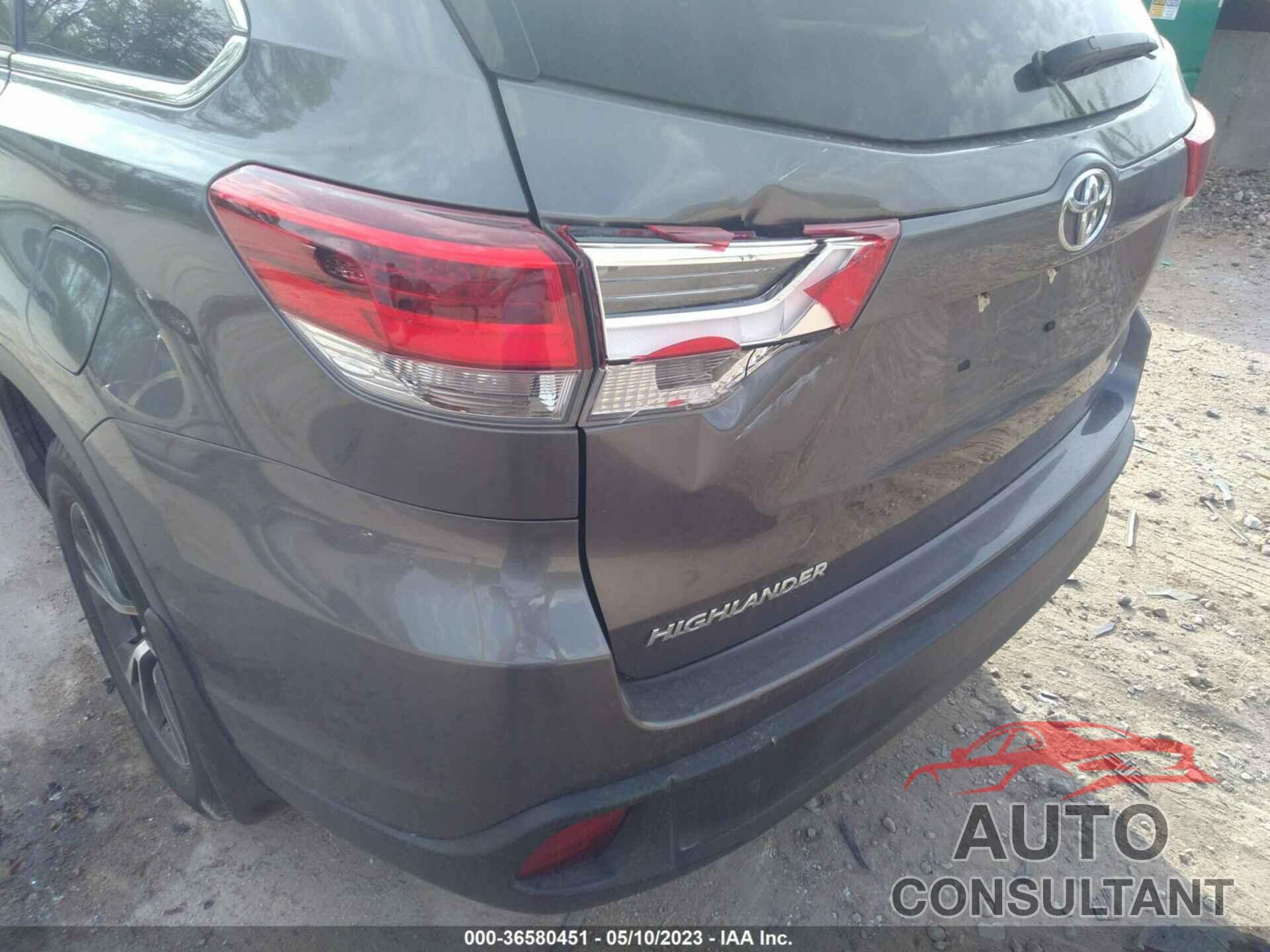 TOYOTA HIGHLANDER 2018 - 5TDBZRFH6JS848172
