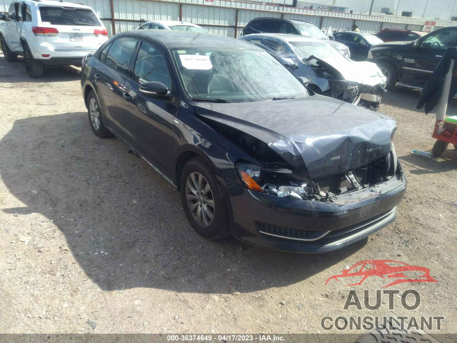 VOLKSWAGEN PASSAT 2015 - 1VWAT7A37FC056678