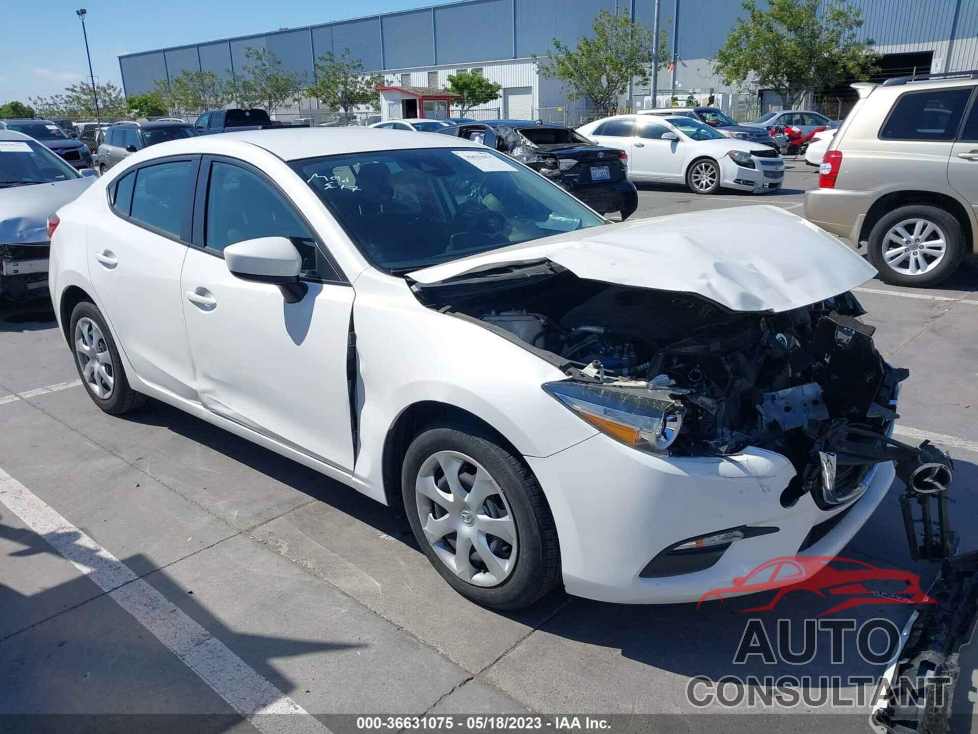 MAZDA MAZDA3 4-DOOR 2018 - 3MZBN1U71JM270504