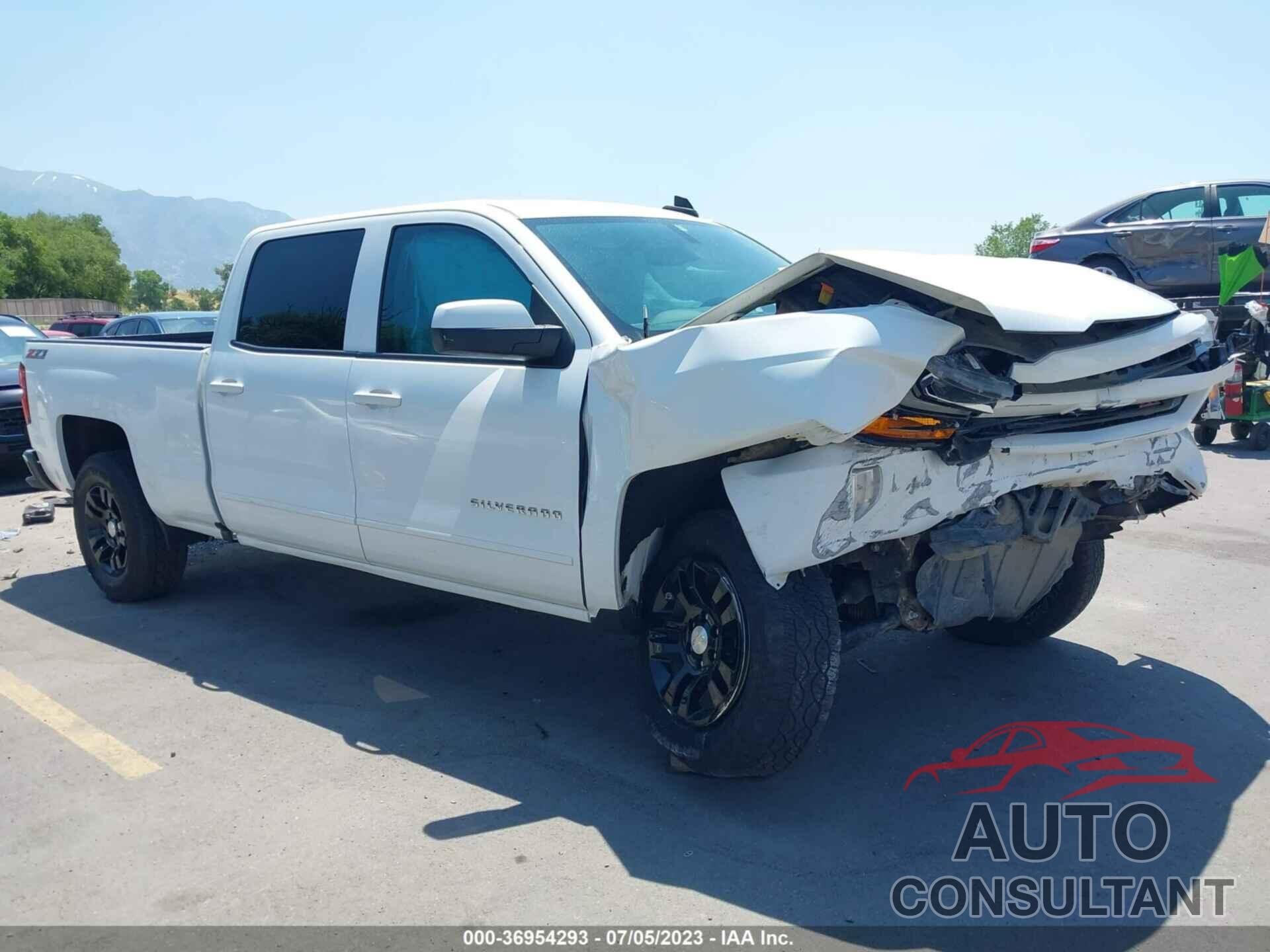 CHEVROLET SILVERADO 1500 2017 - 1GCUKREC9HF114056