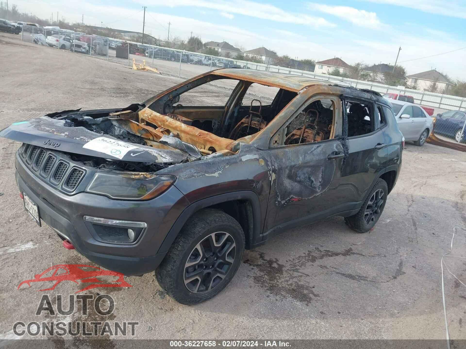 JEEP COMPASS 2019 - 3C4NJDDB5KT770254