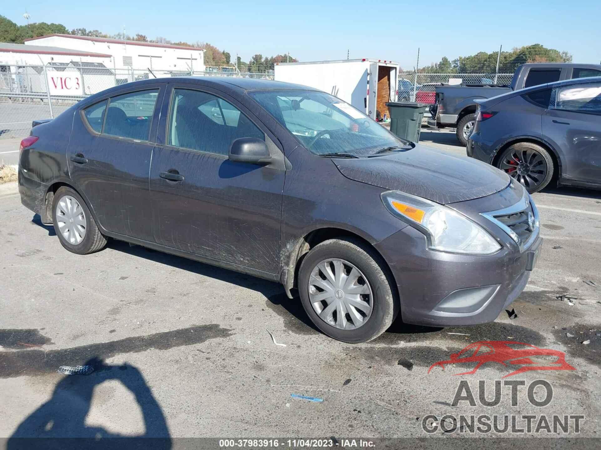 NISSAN VERSA 2015 - 3N1CN7AP3FL831204