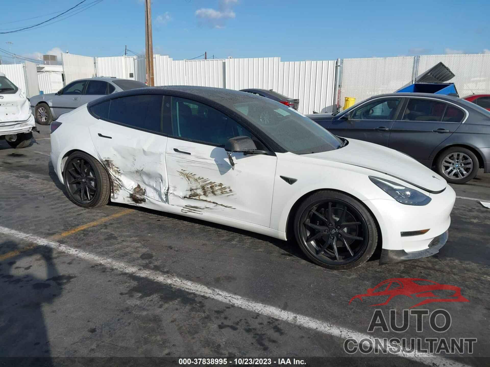 TESLA MODEL 3 2021 - 5YJ3E1EB6MF003300