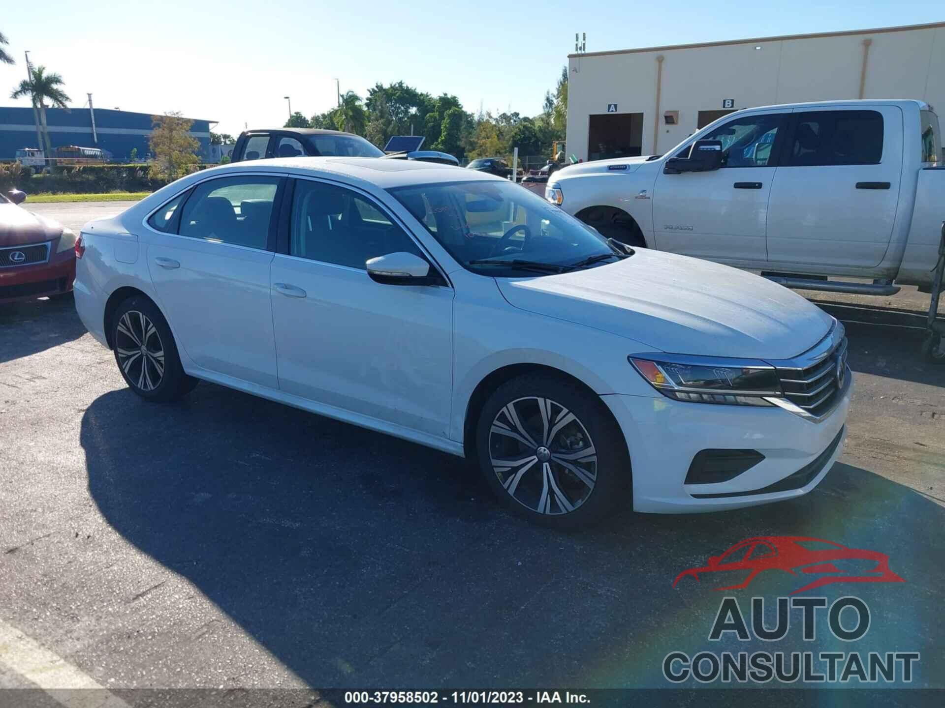 VOLKSWAGEN PASSAT 2021 - 1VWSA7A33MC012829