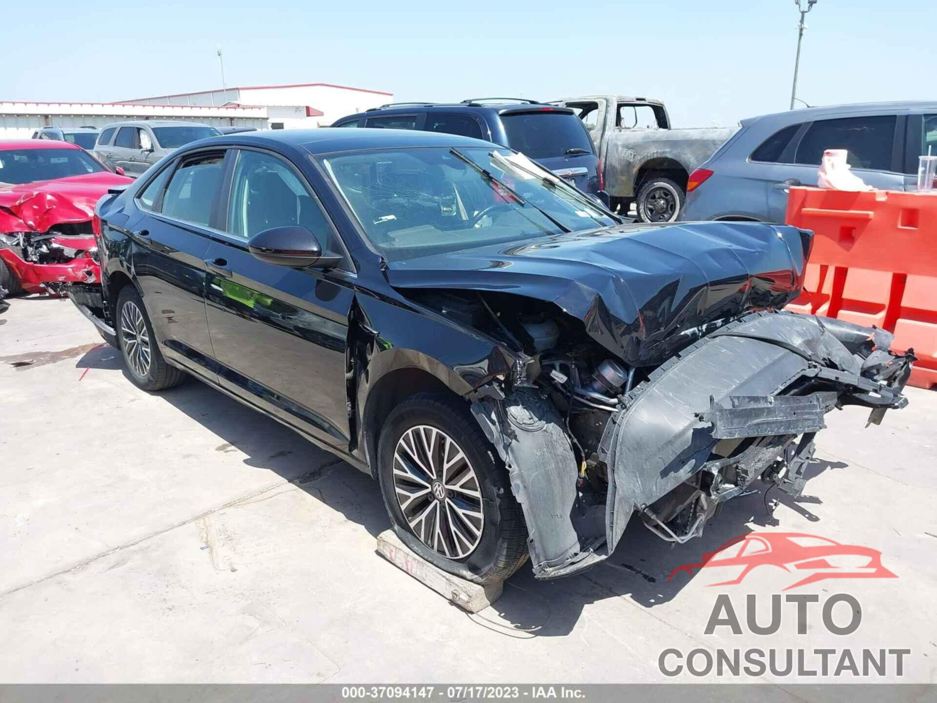 VOLKSWAGEN JETTA 2019 - 3VWE57BU7KM004981