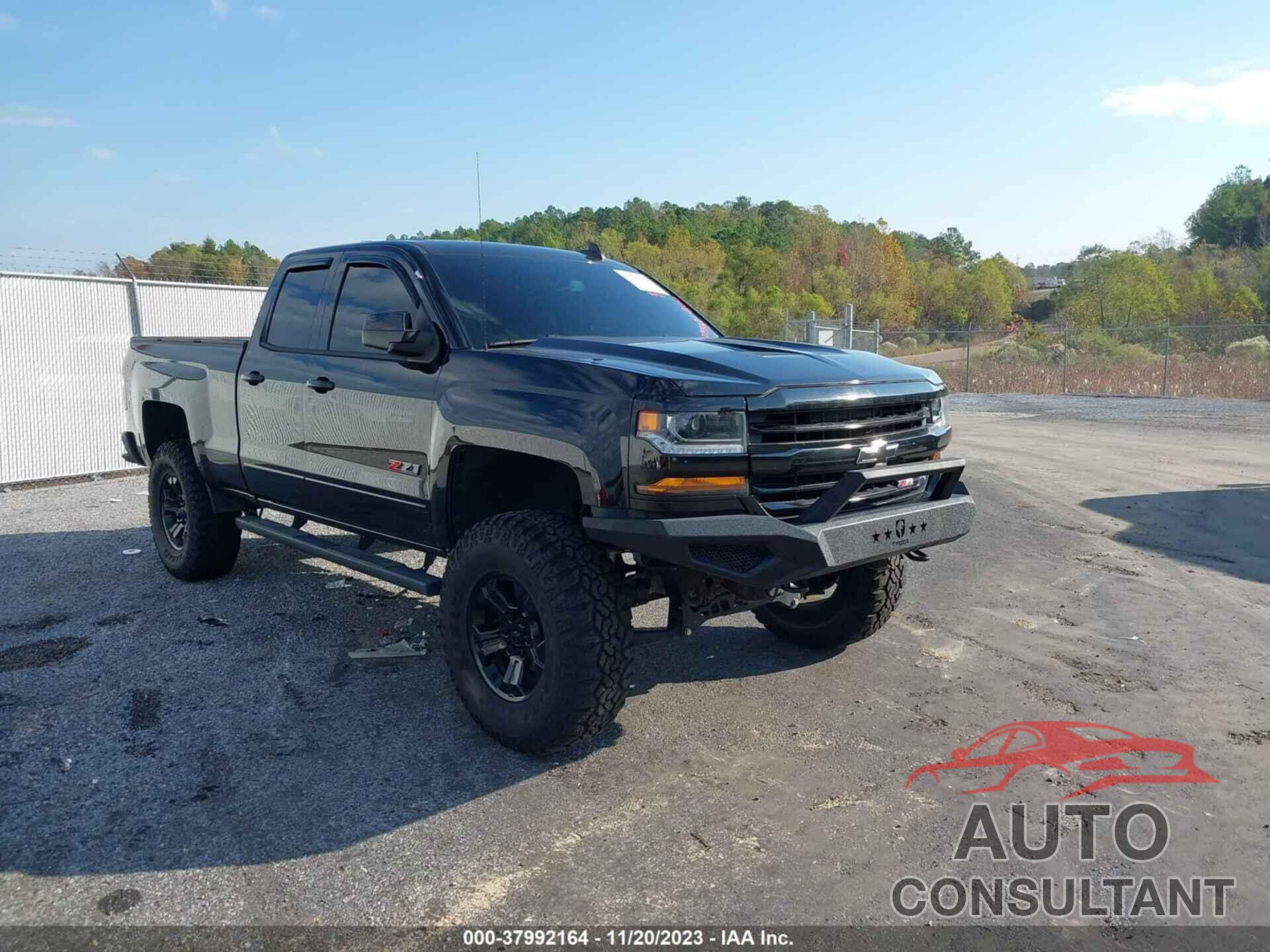 CHEVROLET SILVERADO 1500 2018 - 1GCVKREC2JZ178514