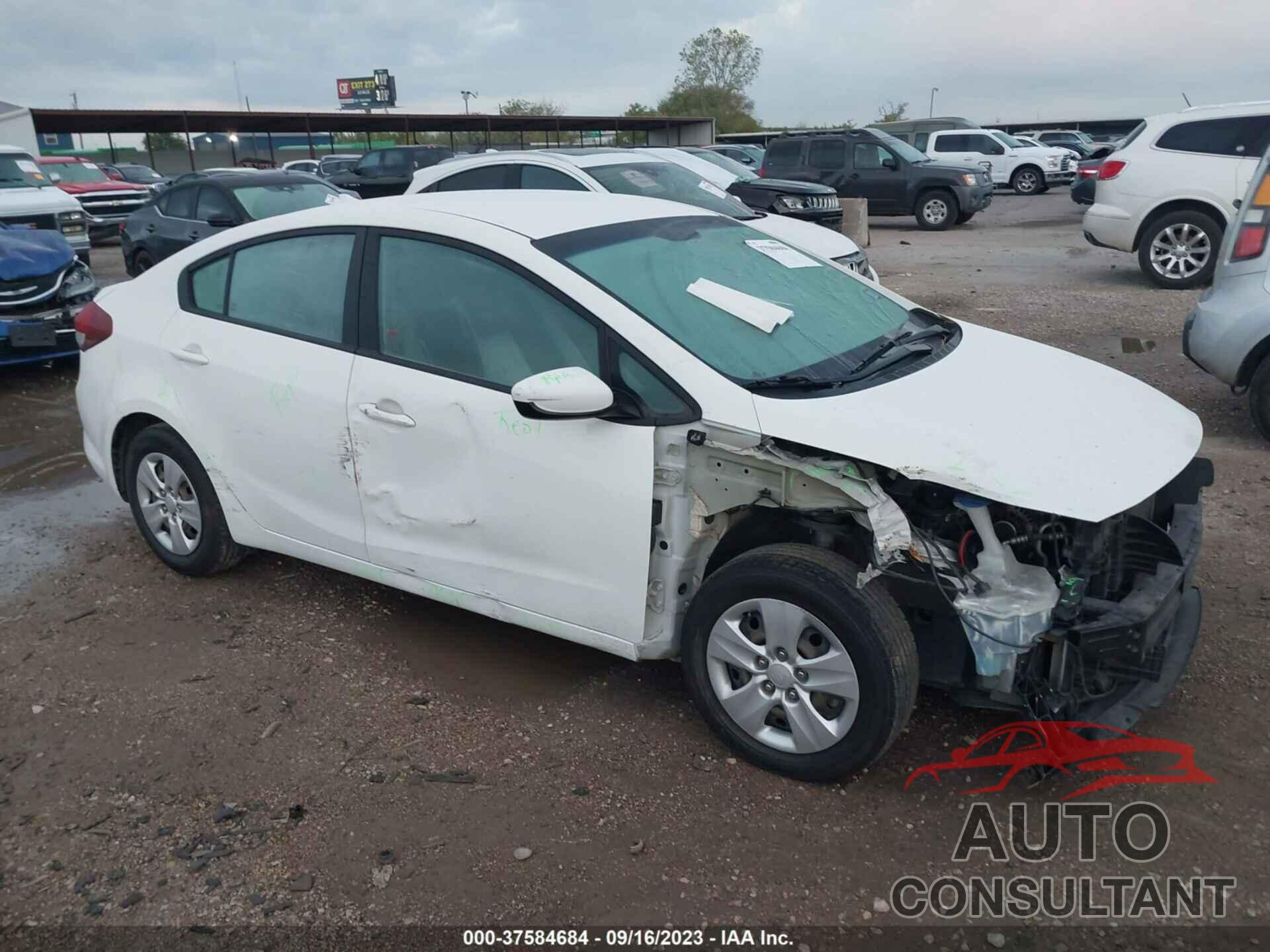 KIA FORTE 2017 - 3KPFK4A74HE151076