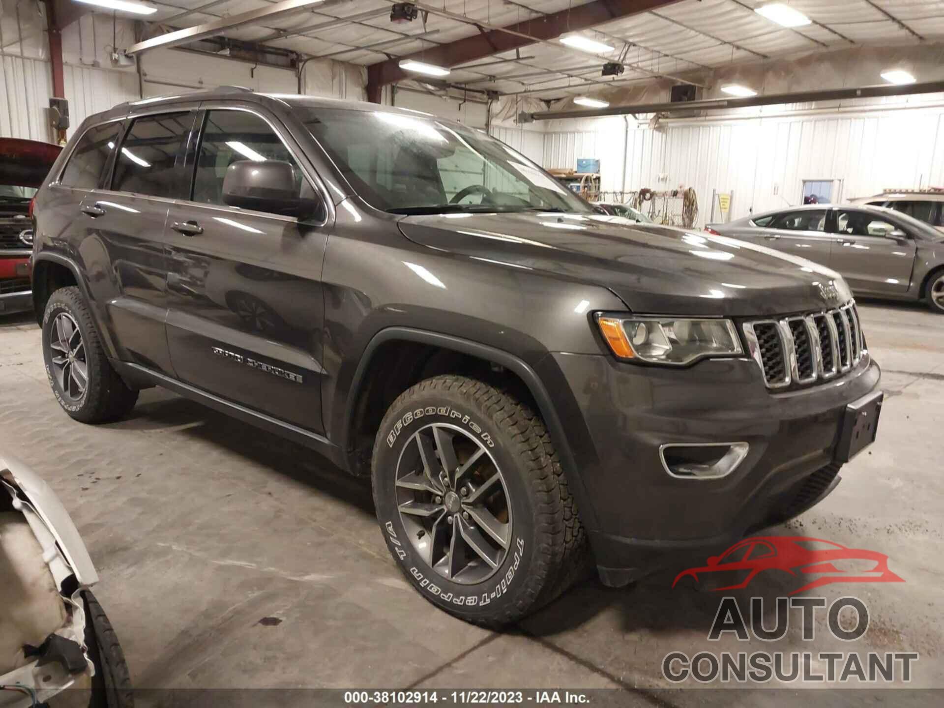 JEEP GRAND CHEROKEE 2018 - 1C4RJFAG1JC367685