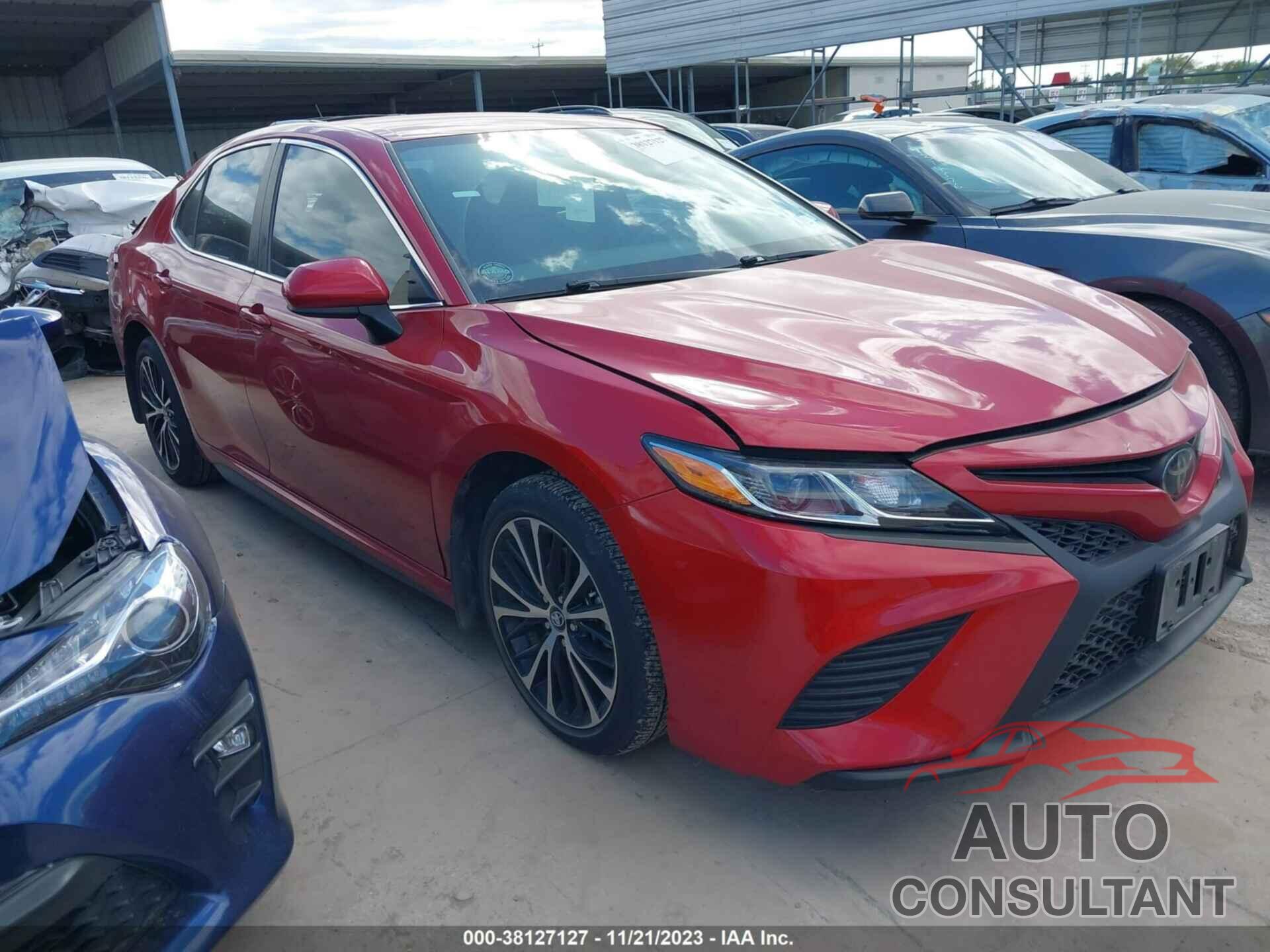 TOYOTA CAMRY 2020 - 4T1G11AK4LU330105