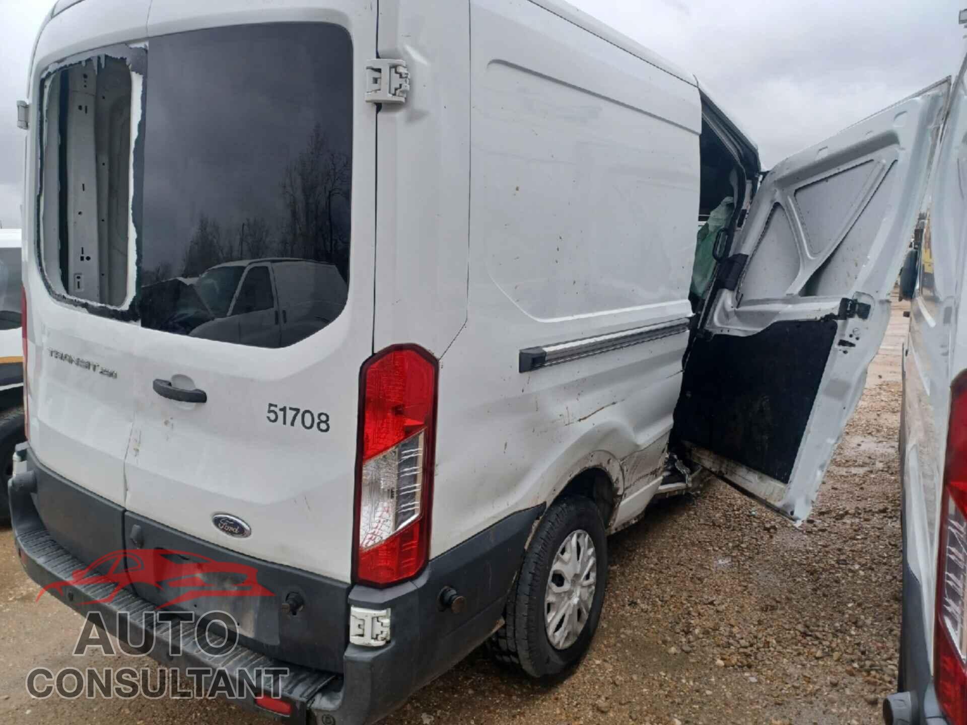 FORD TRANSIT 2017 - 1FTYR2CM8HKA39406