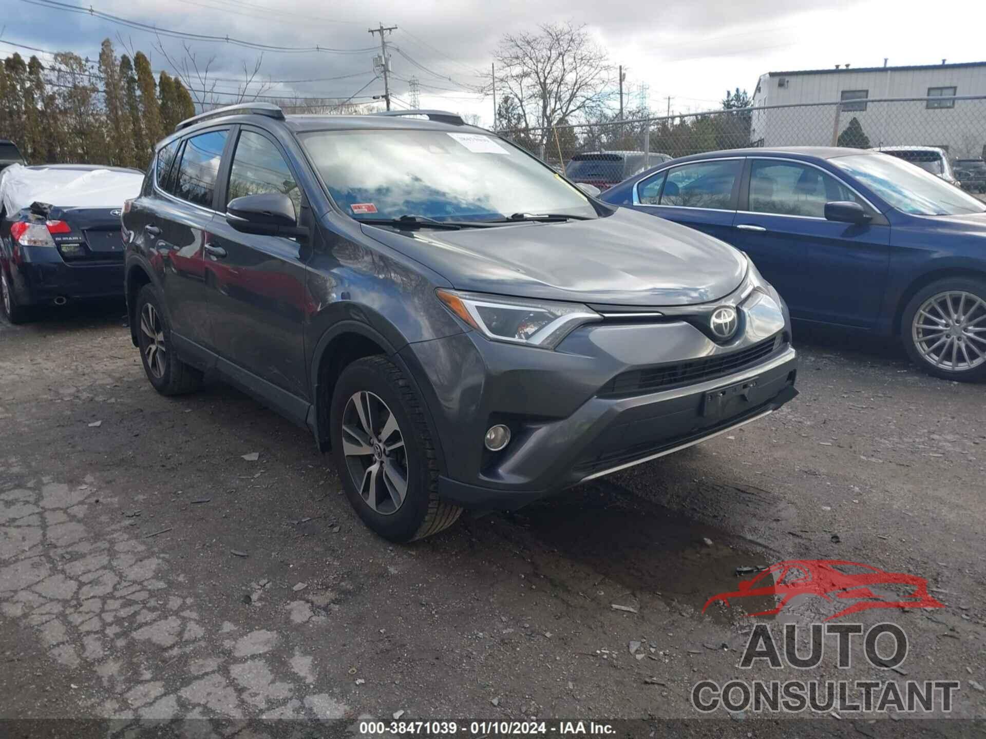 TOYOTA RAV4 2017 - JTMRFREV5HD204912