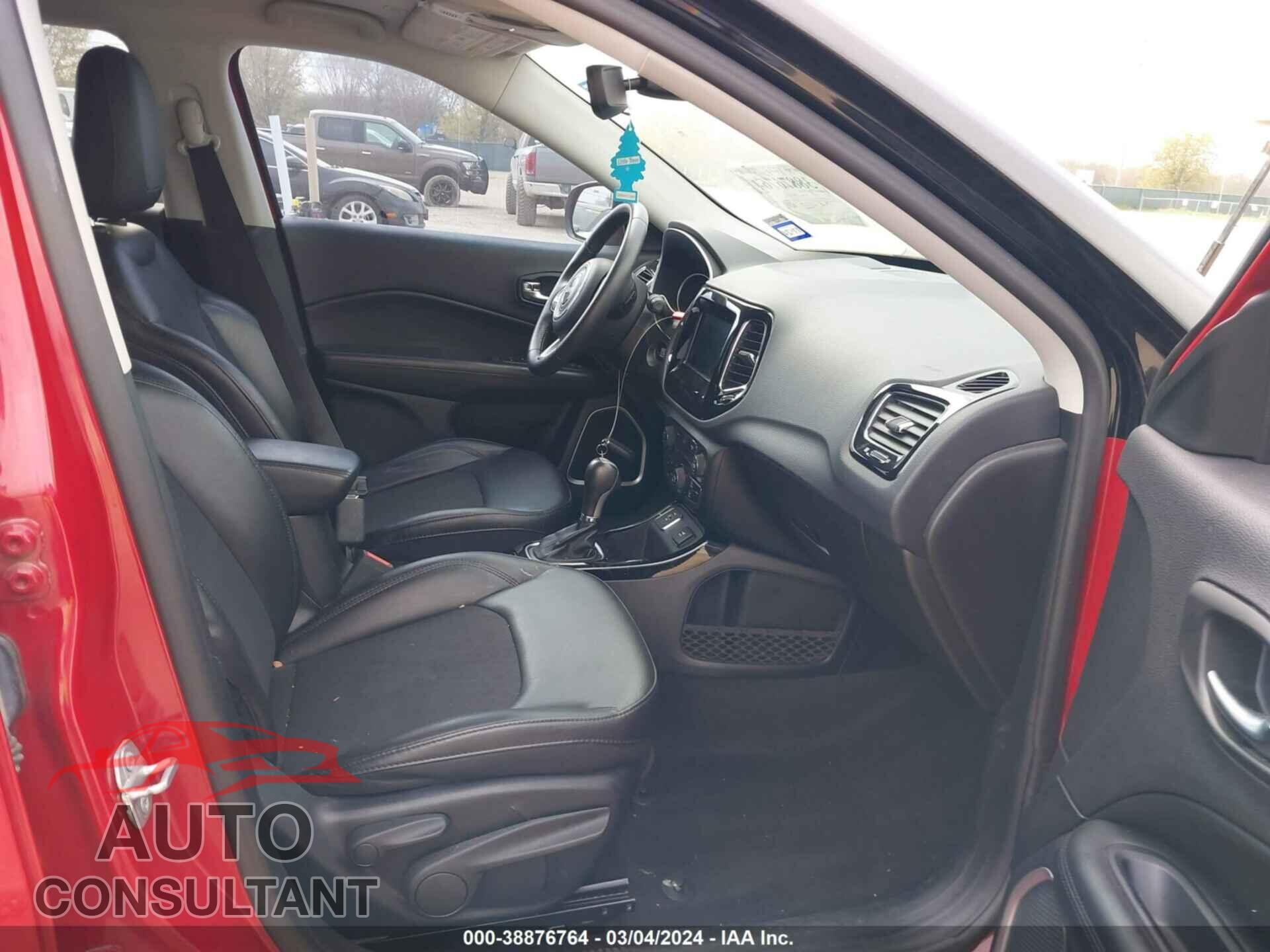 JEEP COMPASS 2019 - 3C4NJCBB6KT613331