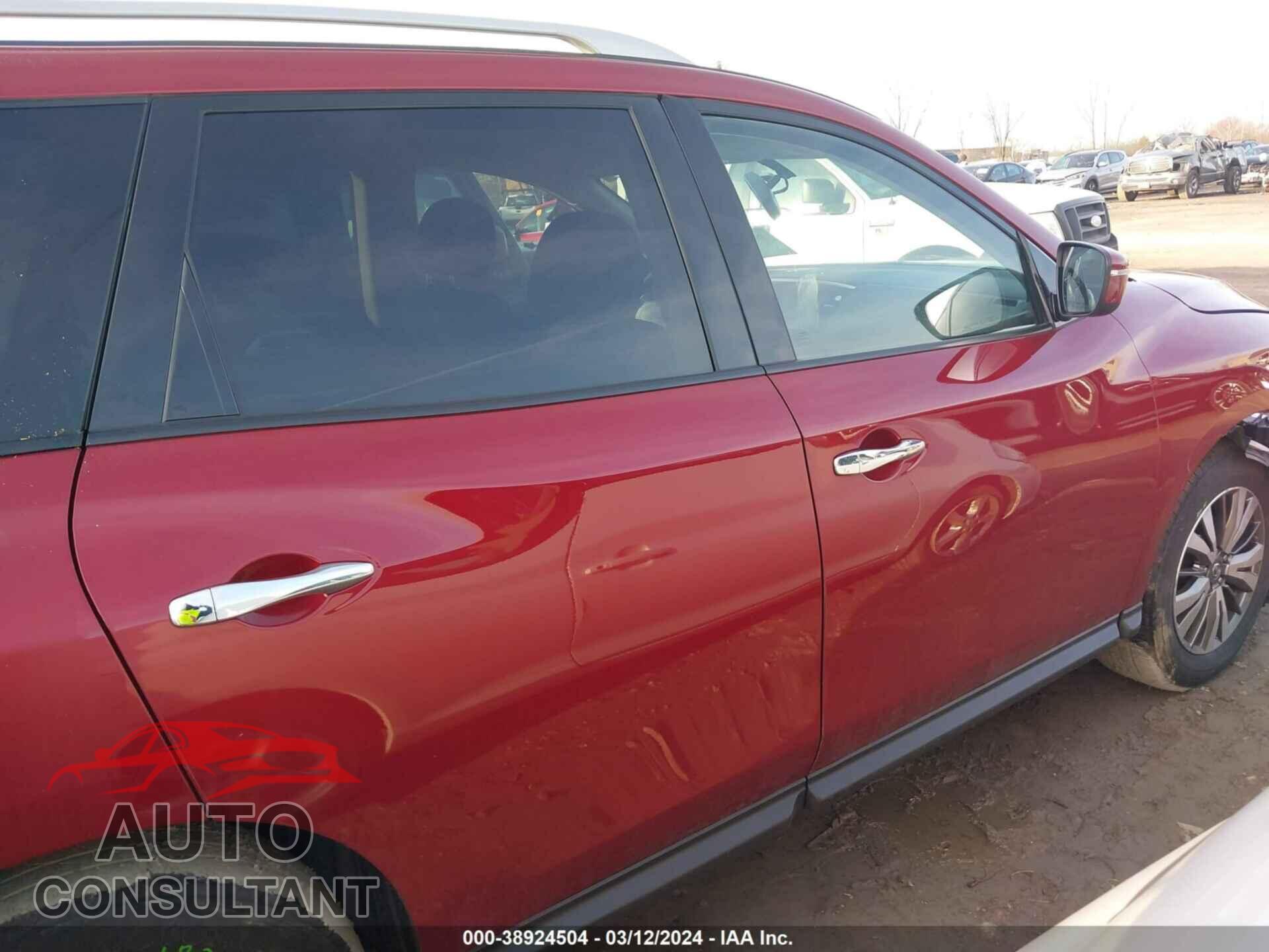 NISSAN PATHFINDER 2018 - 5N1DR2MM0JC652774