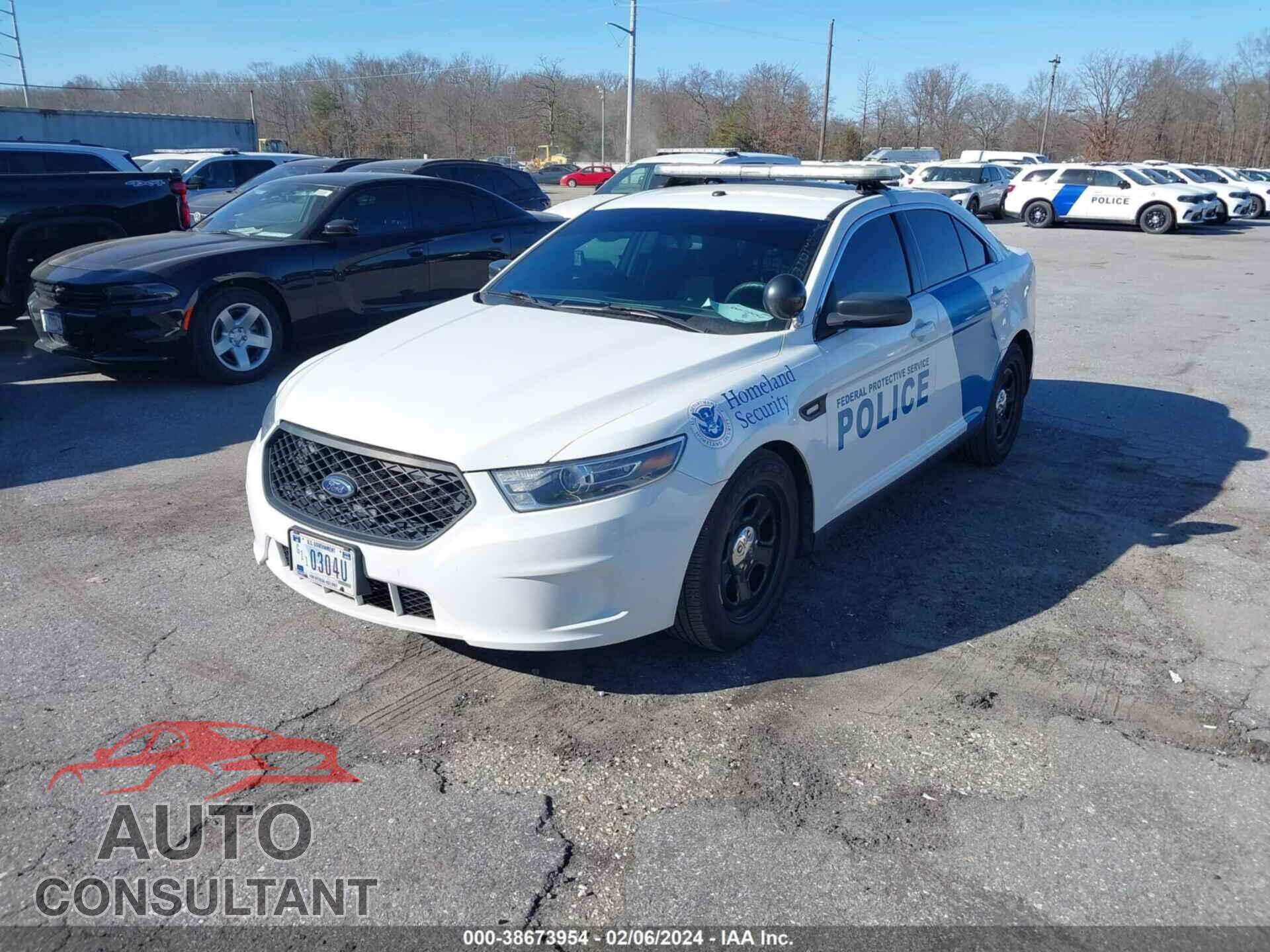 FORD TAURUS 2017 - 1FAHP2L87HG109253