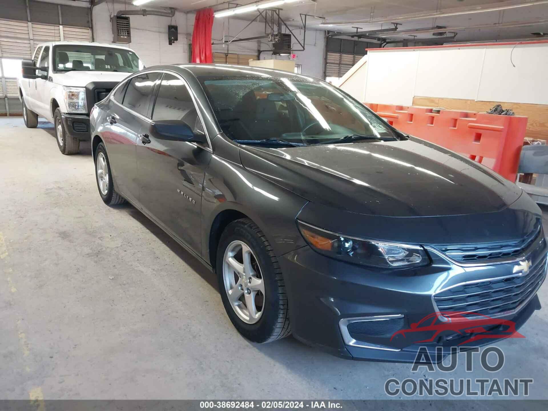 CHEVROLET MALIBU 2017 - 1G1ZC5ST1HF256877