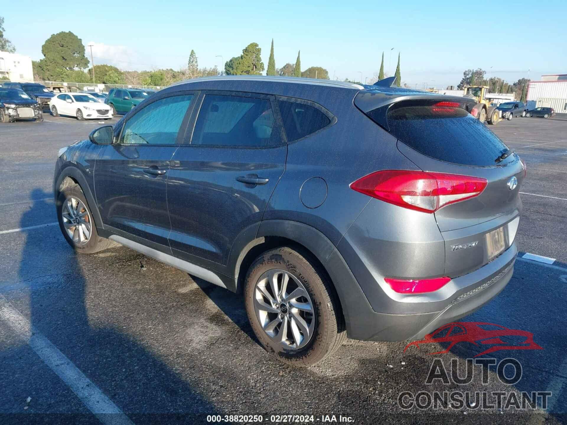 HYUNDAI TUCSON 2018 - KM8J33A42JU679595