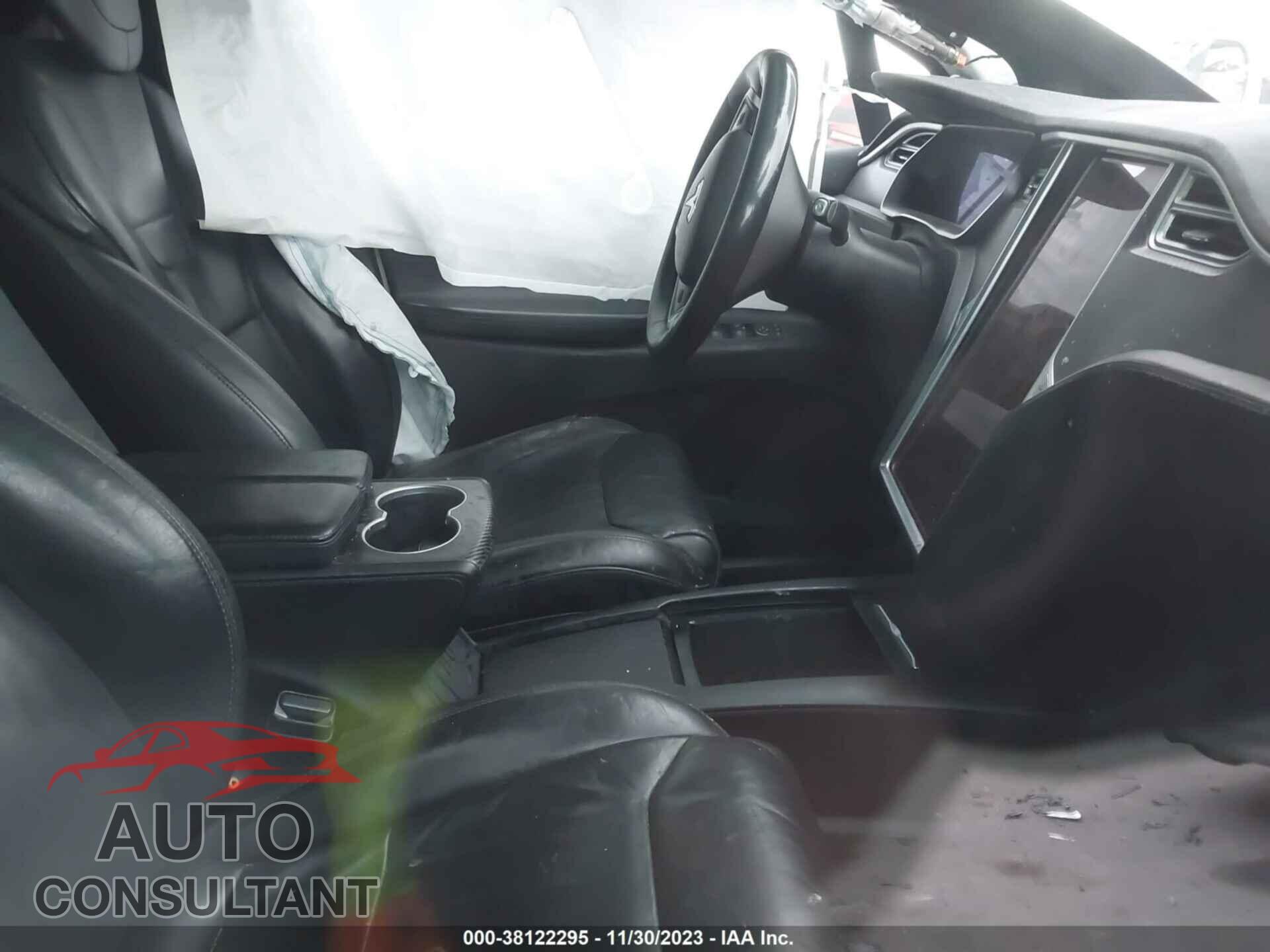 TESLA MODEL X 2017 - 5YJXCDE29HF044745